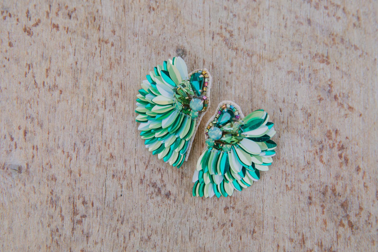 Boucles d'oreilles brodées ISÉE
