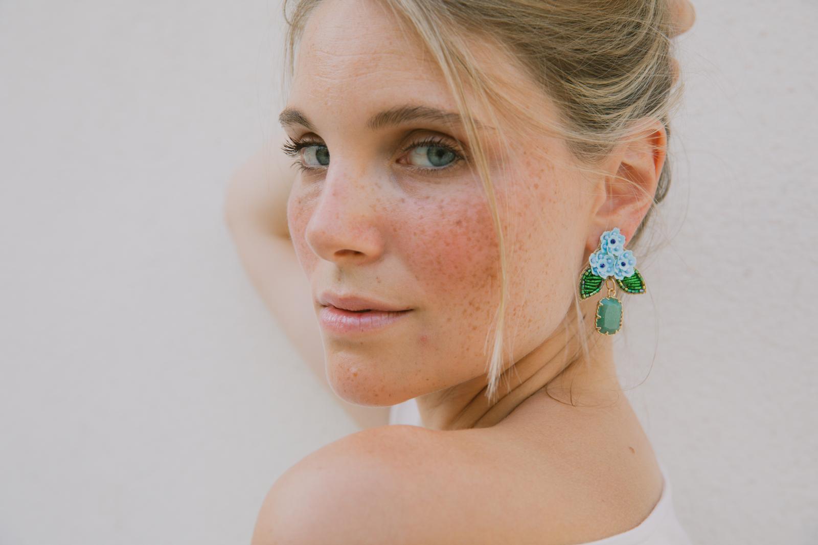 Boucles d'oreilles brodées LYSÉA