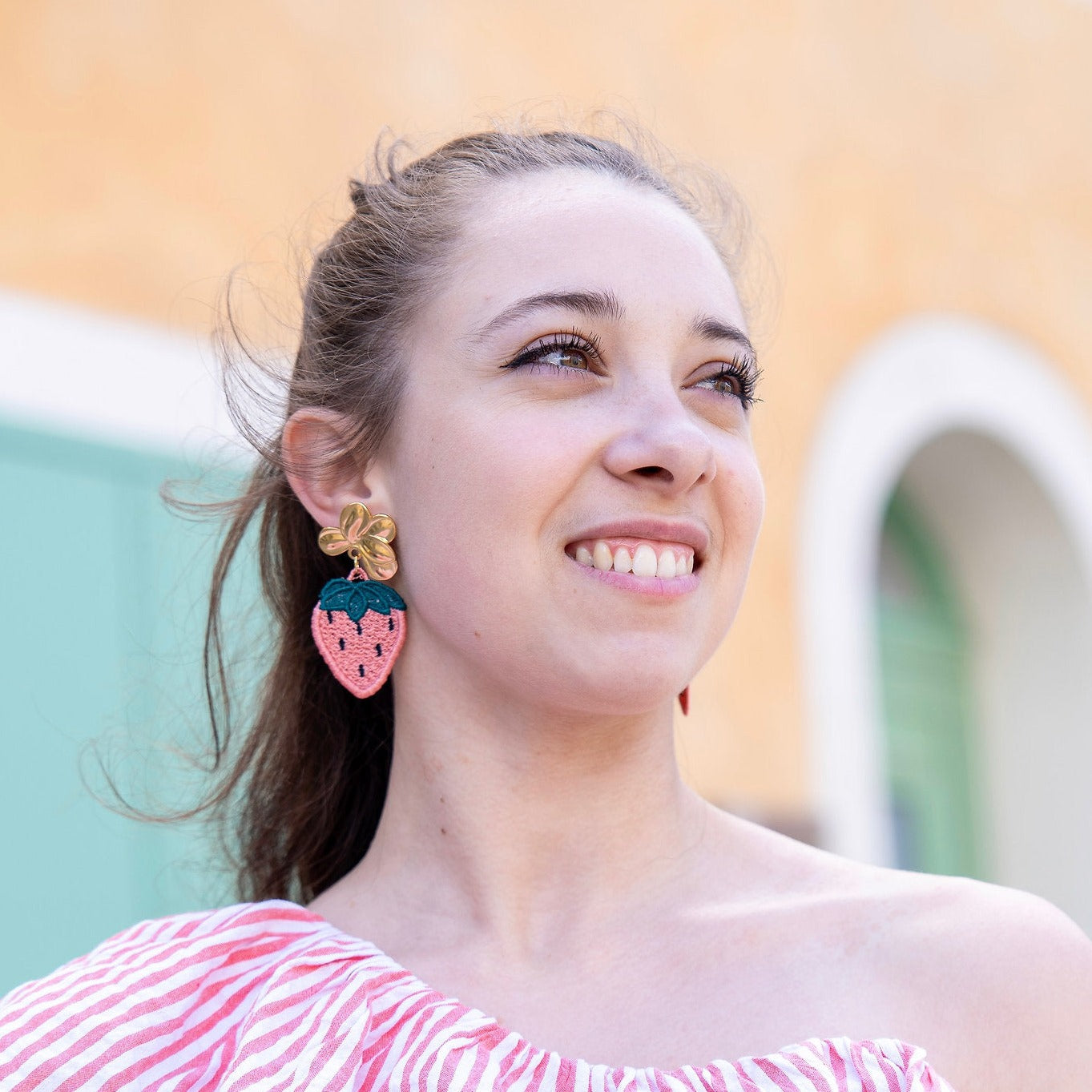 Boucles d'oreilles brodĂ©es Fraises đ