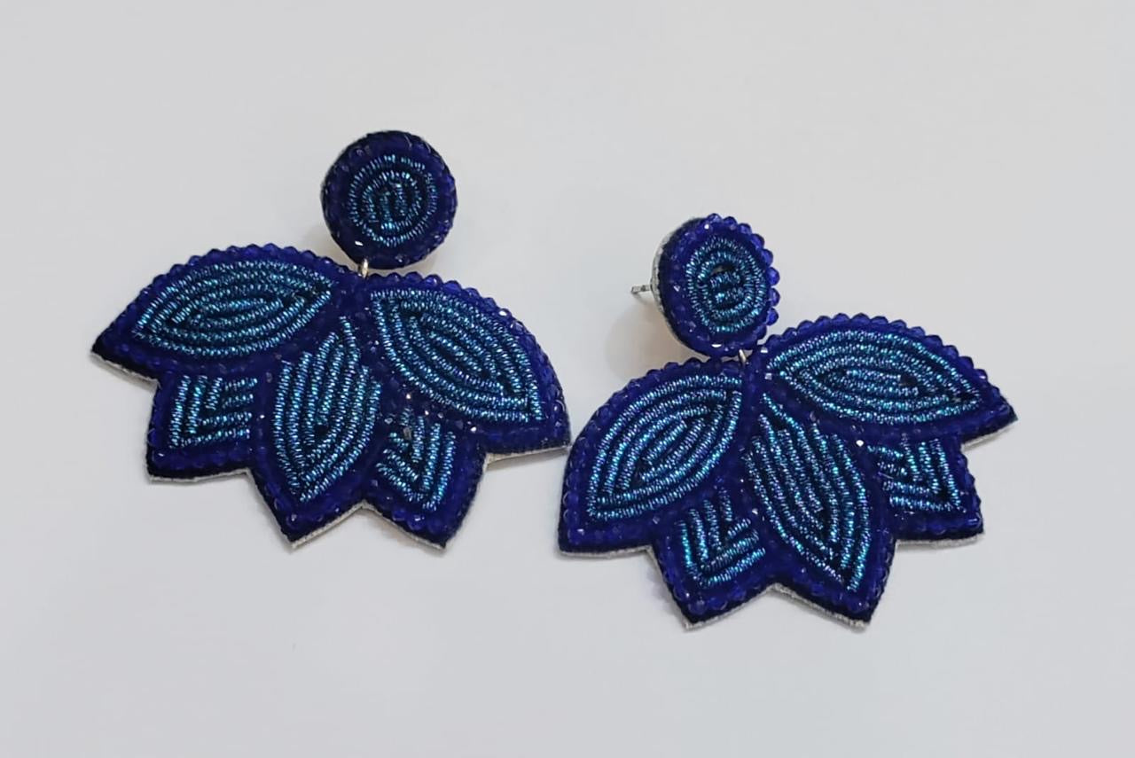 Cassiopeia embroidered earrings