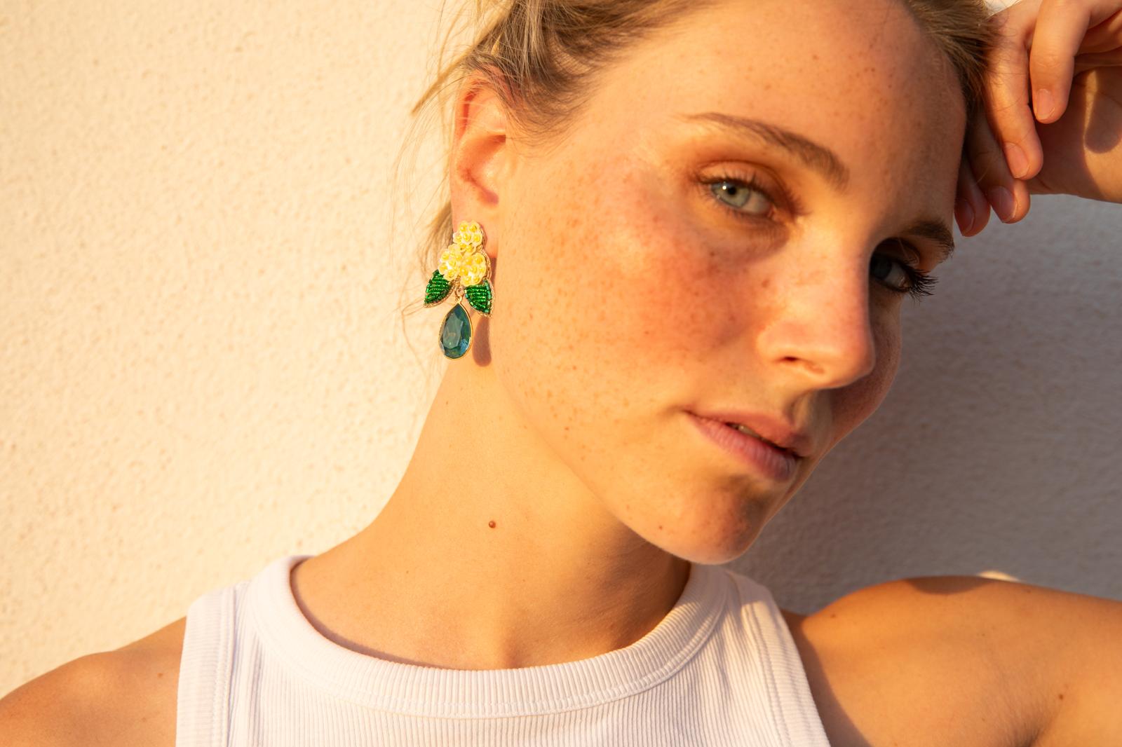 Boucles d'oreilles brodées LYSÉA