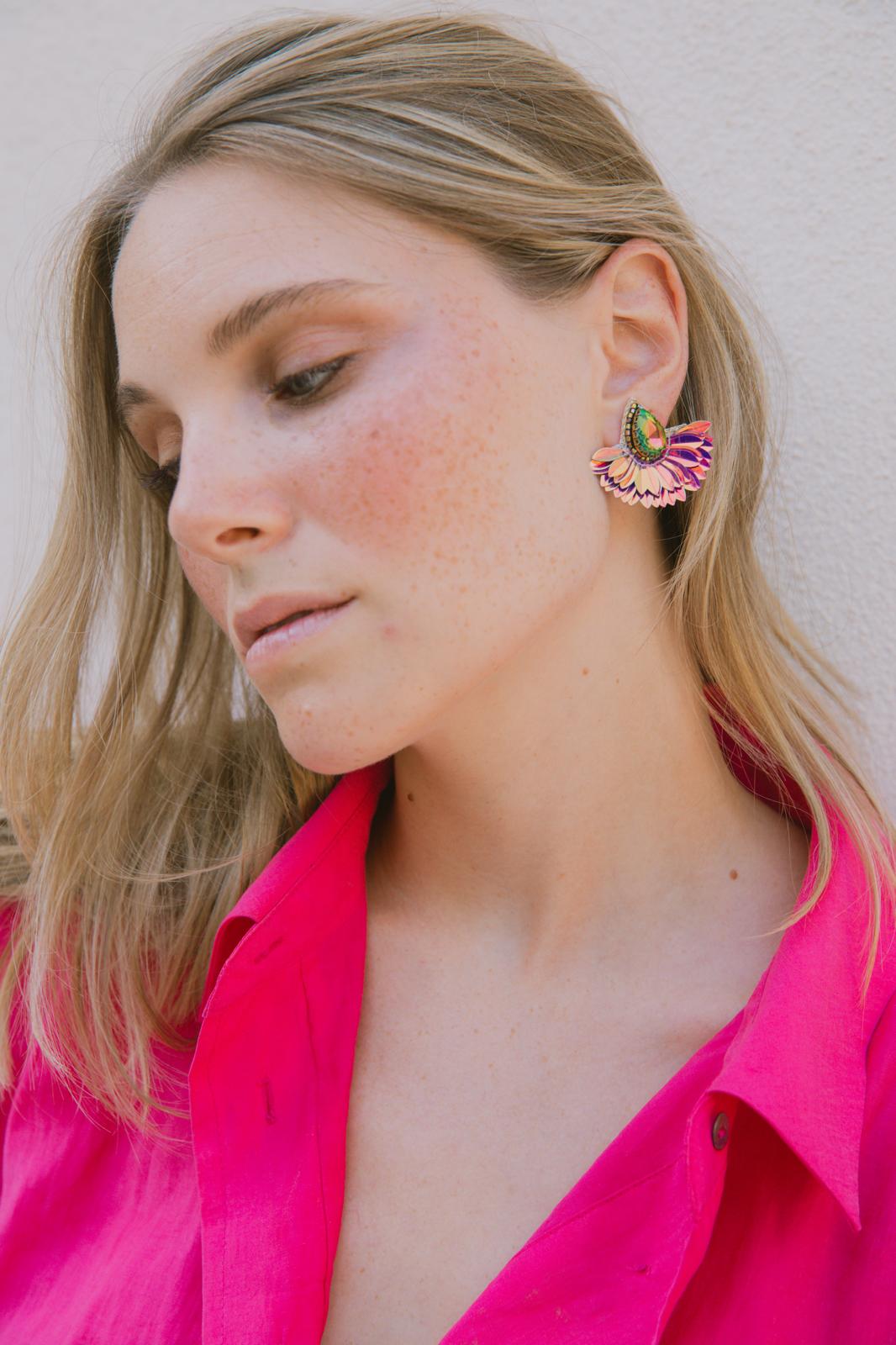 Boucles d'oreilles brodées Perlées ARYA « Irisées »