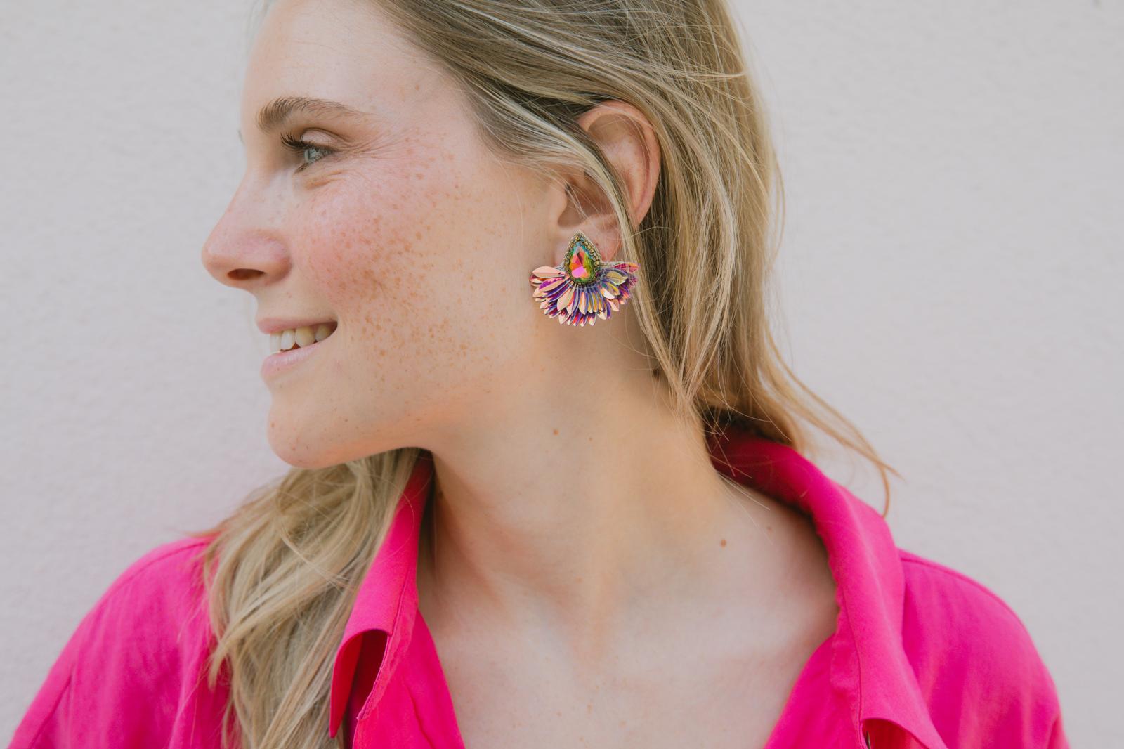 Boucles d'oreilles brodées Perlées ARYA « Irisées »