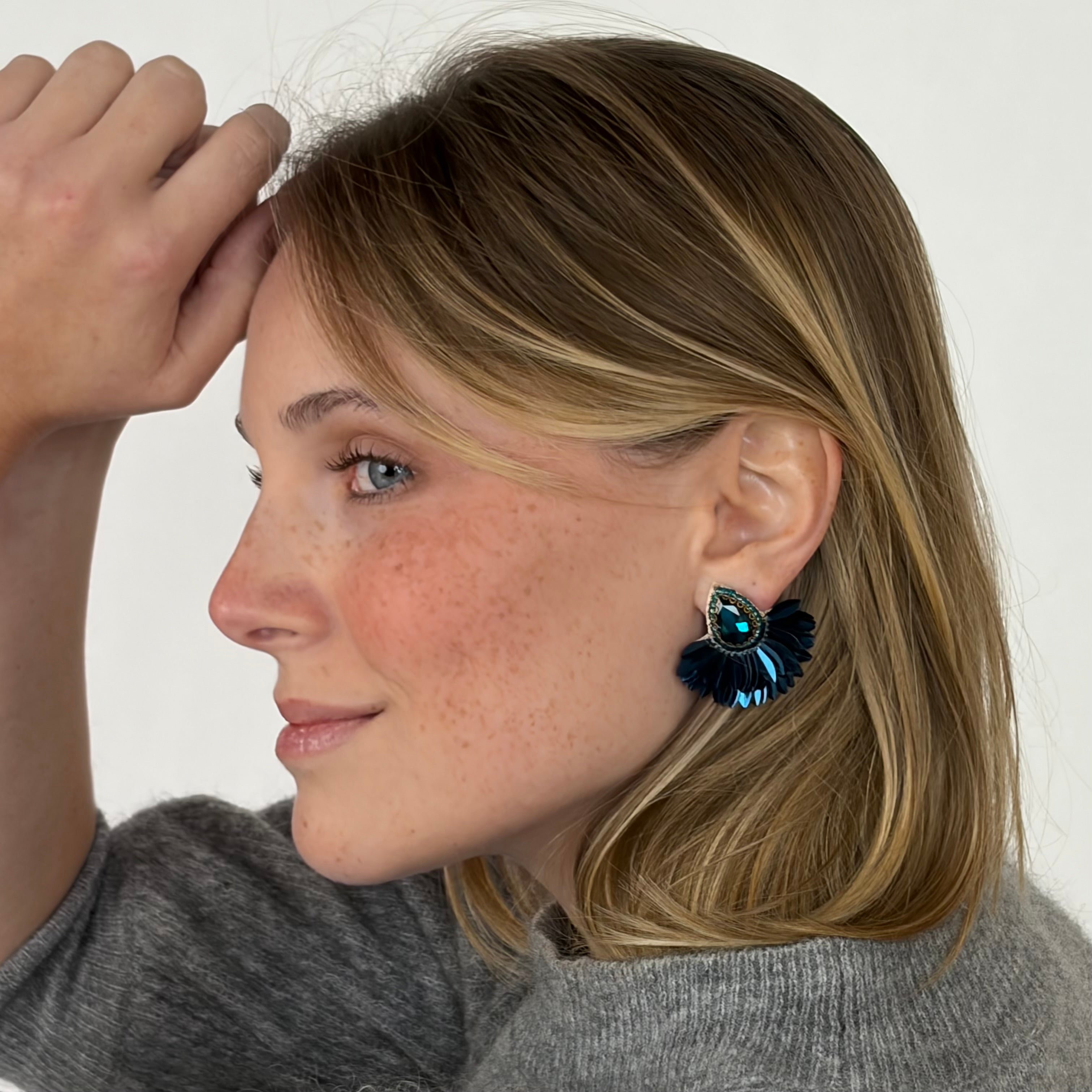 Boucles d'oreilles brodées Perlées ARYA