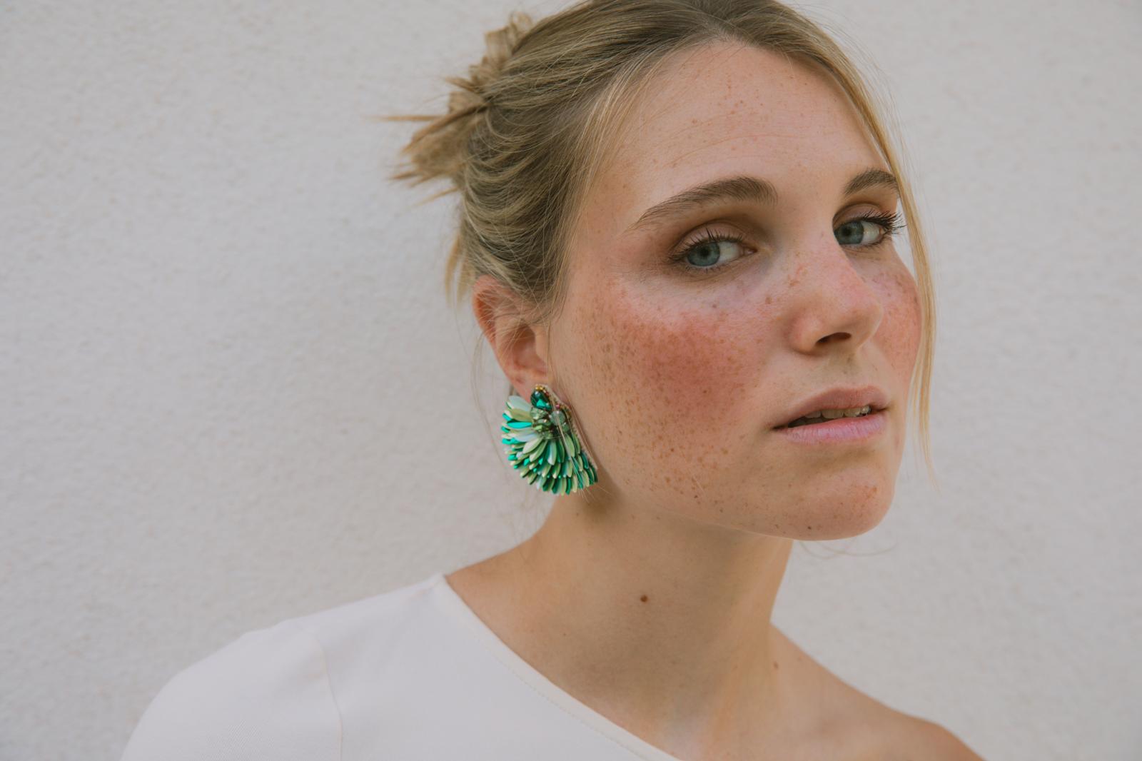 Boucles d'oreilles brodées ISÉE