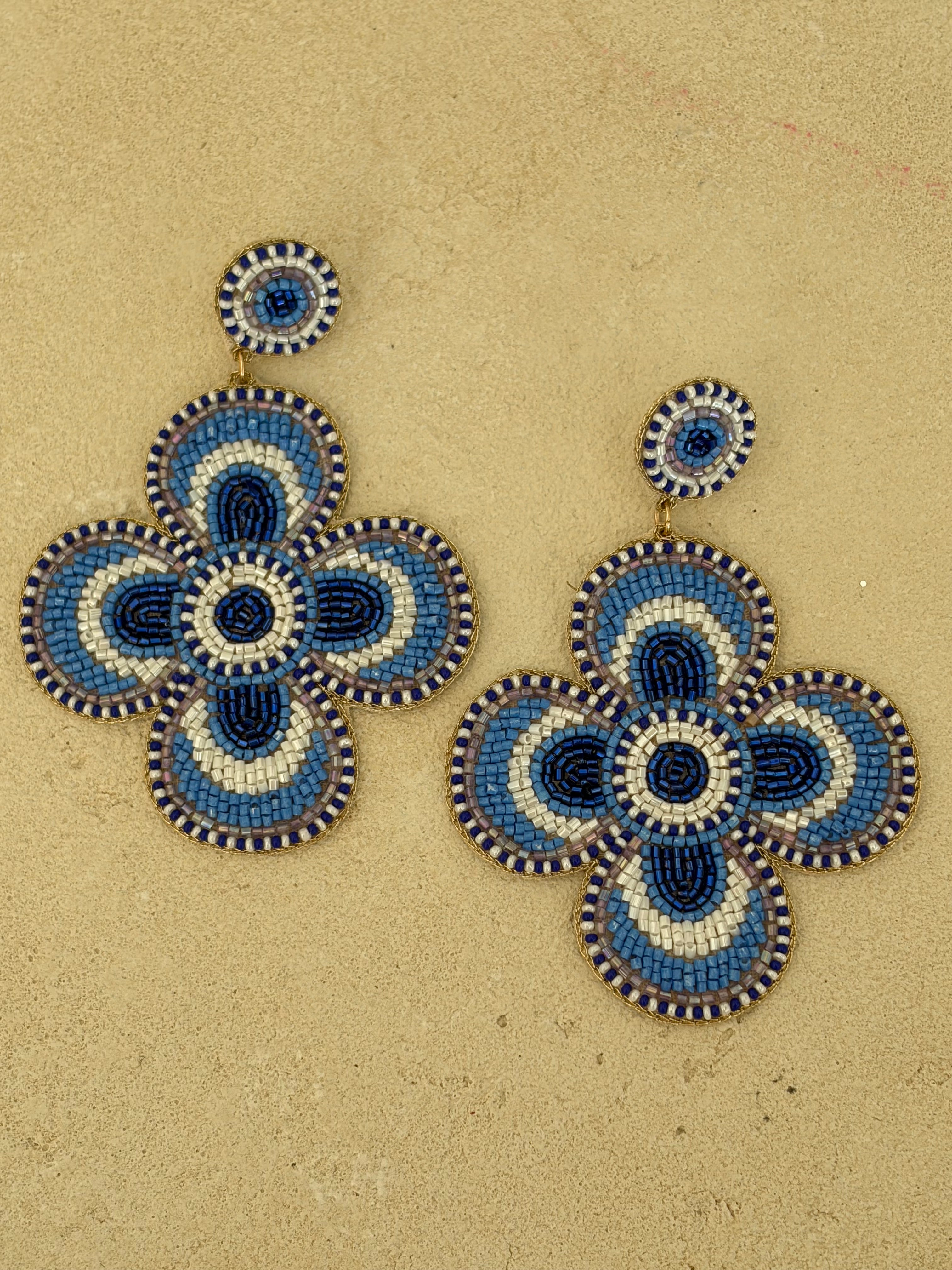 Boucles d'oreilles brodées Perlées Prisca