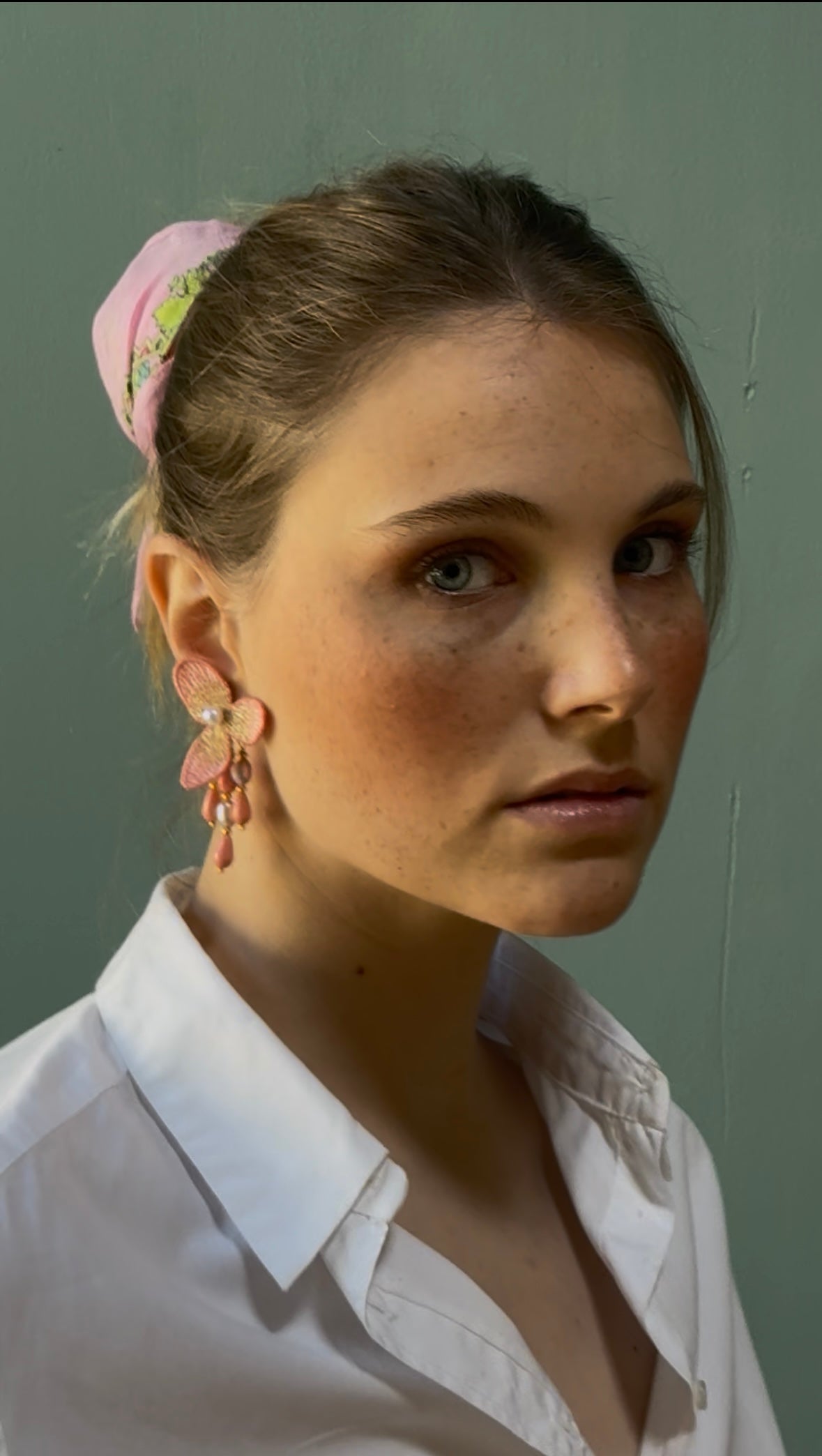 Boucles d'oreilles brodées perlées : POEHERE Perlée
