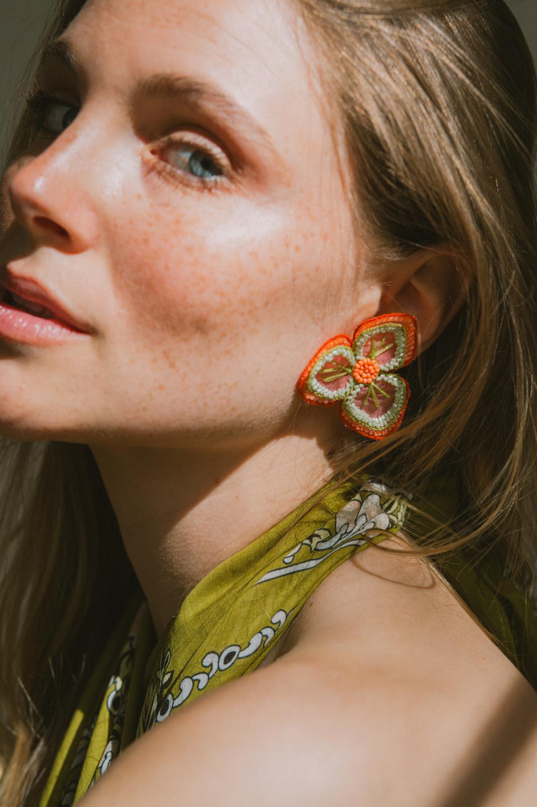 Boucles d'oreilles brodées NÉLIA