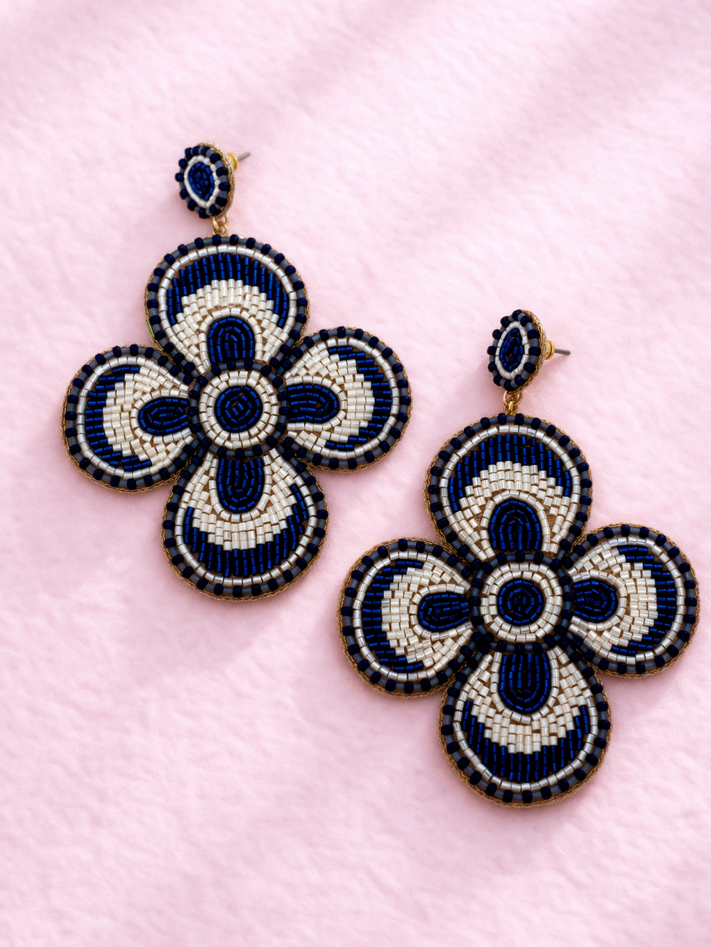 Boucles d'oreilles brodées Perlées Prisca