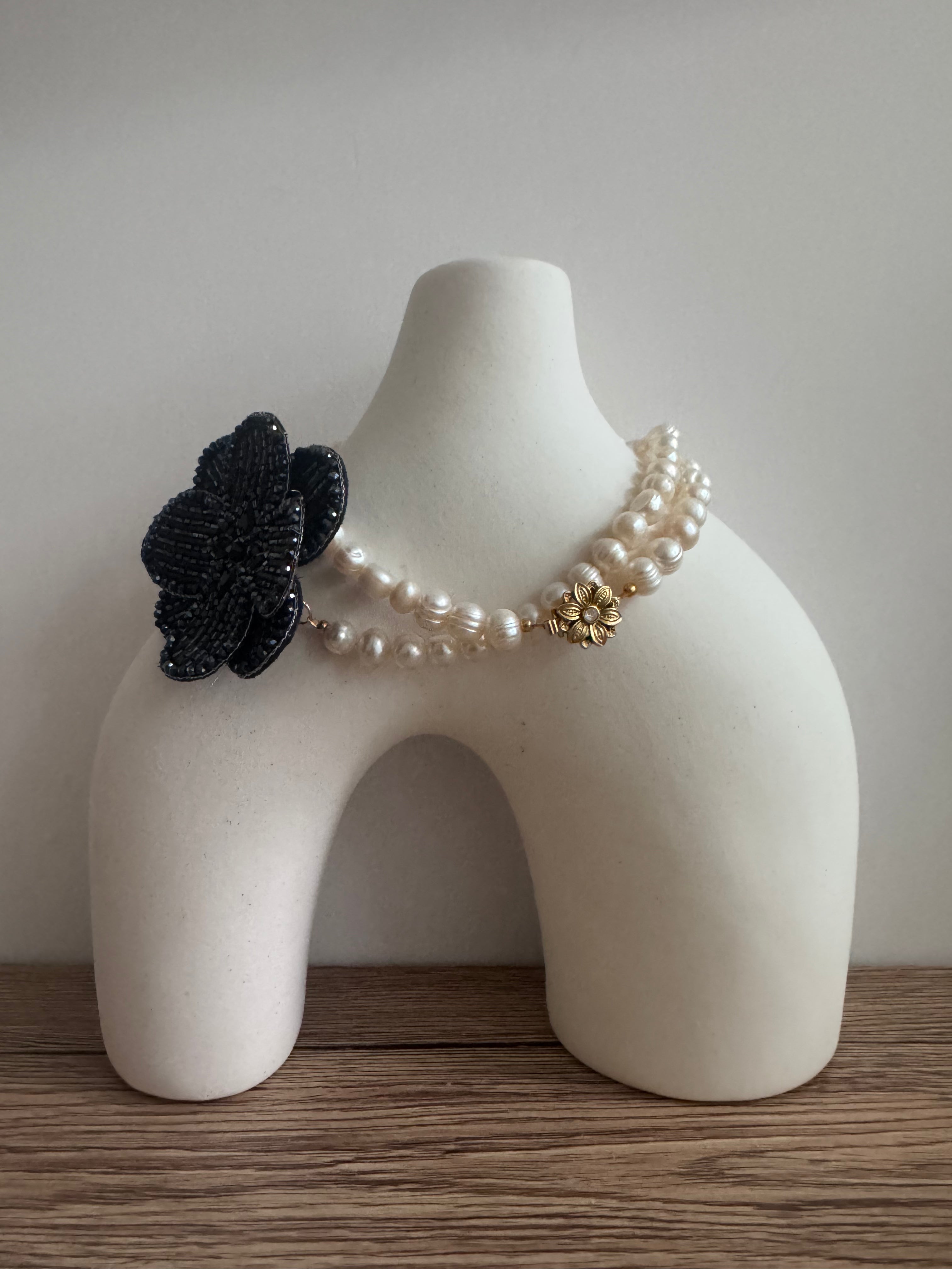 Cassiopeia embroidered earrings