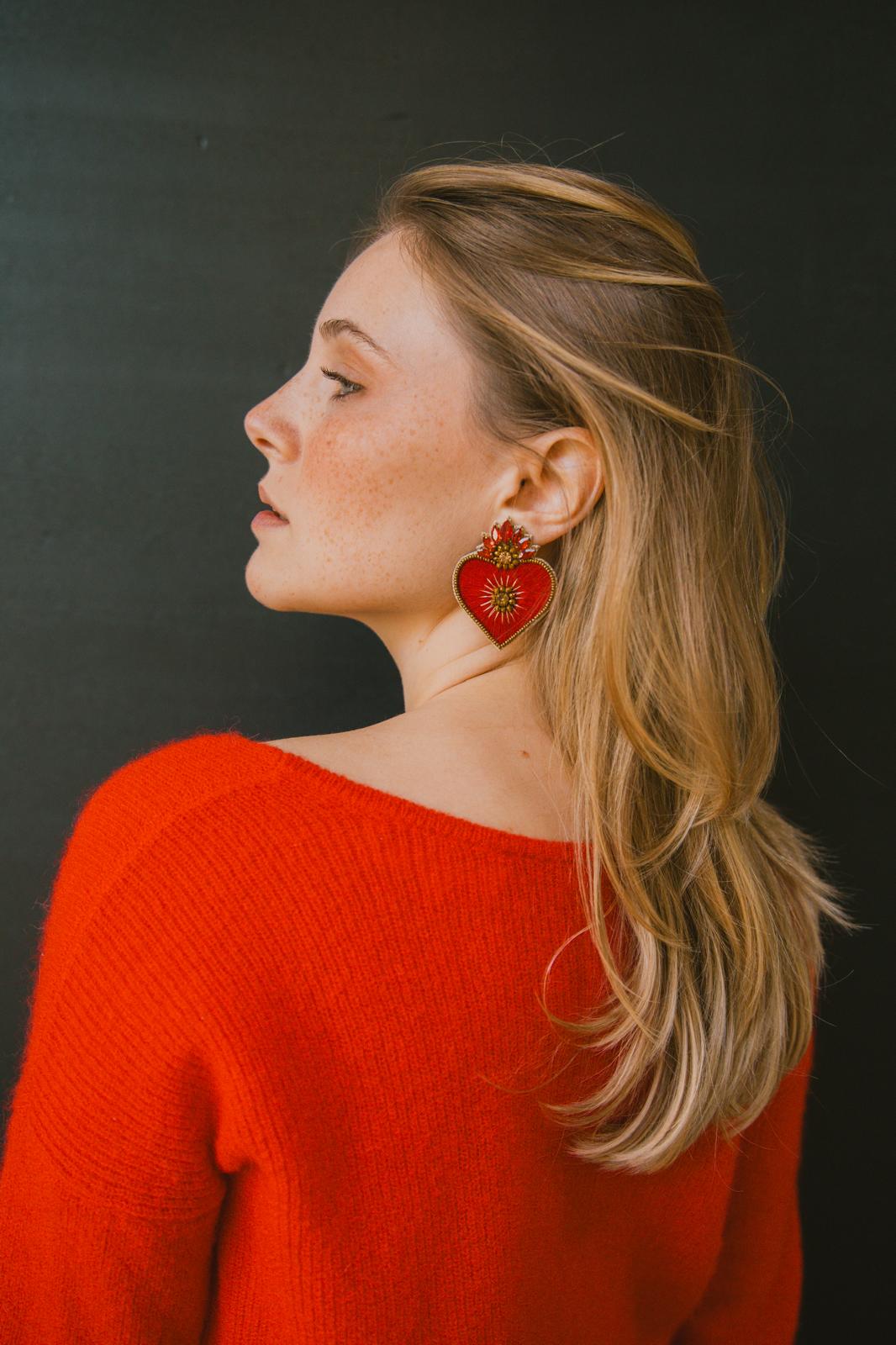 Boucles d'oreilles brodées Perlées CARITAS