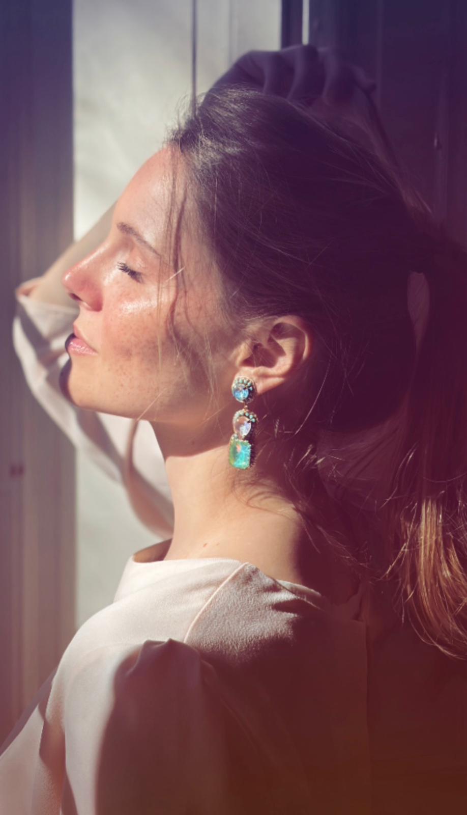 Boucles d'oreilles brodées OPALINE