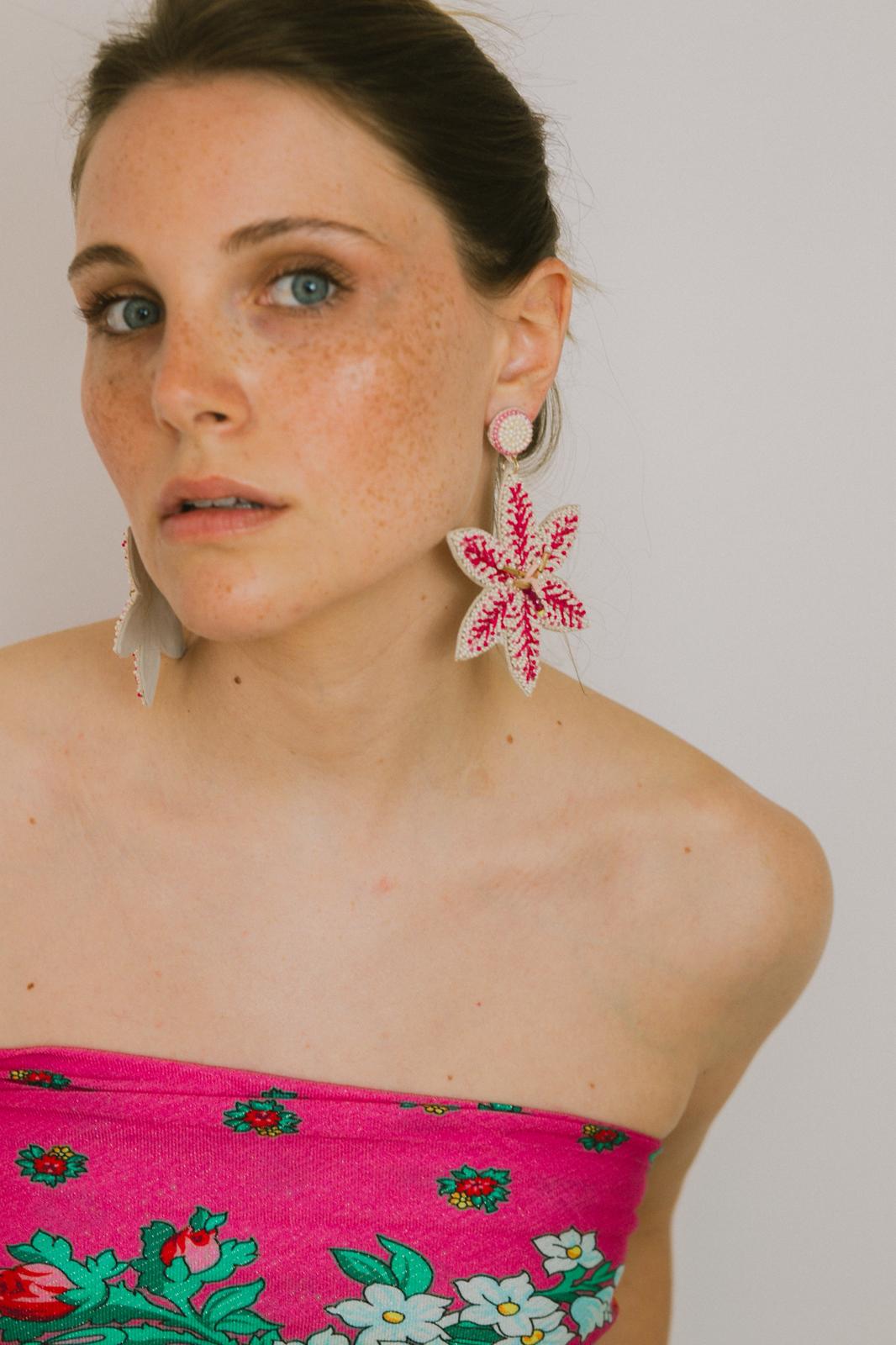 Boucles d'oreilles brodées Perlées AVA