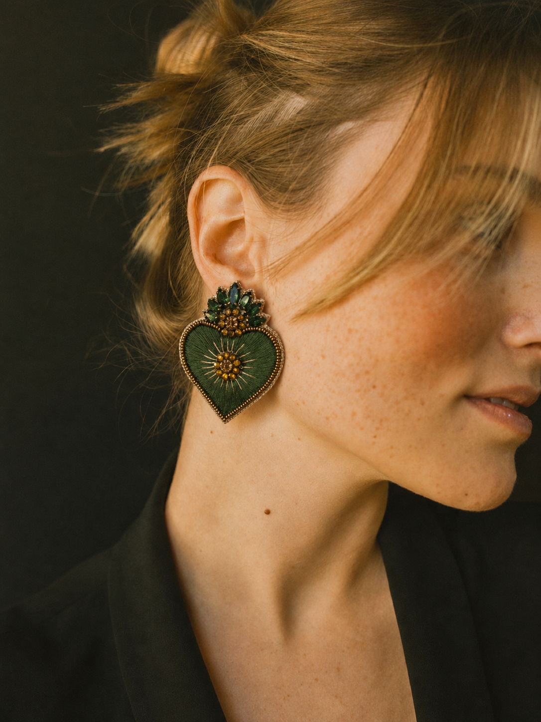 Boucles d'oreilles brodées Perlées CARITAS