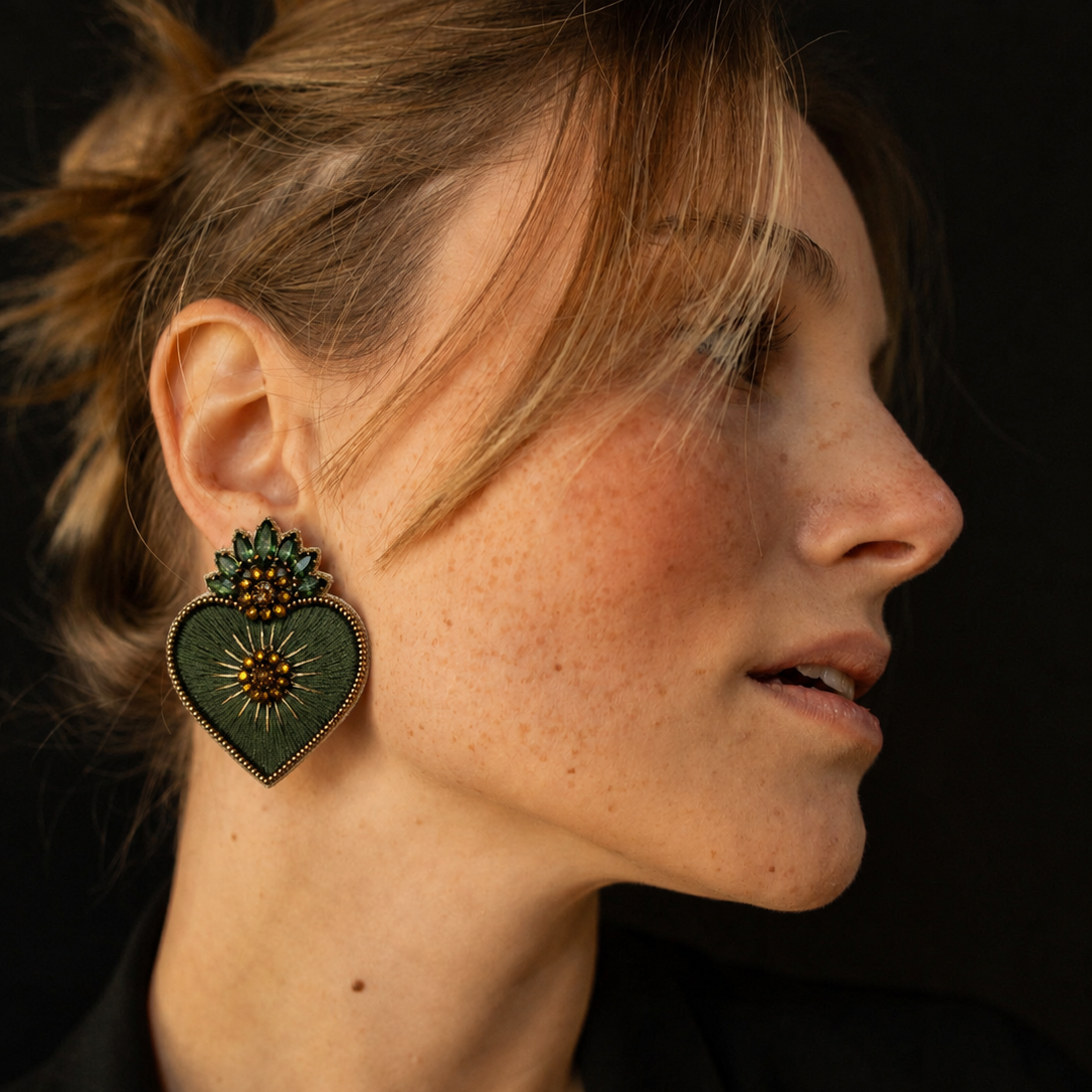 Boucles d'oreilles brodées Perlées CARITAS
