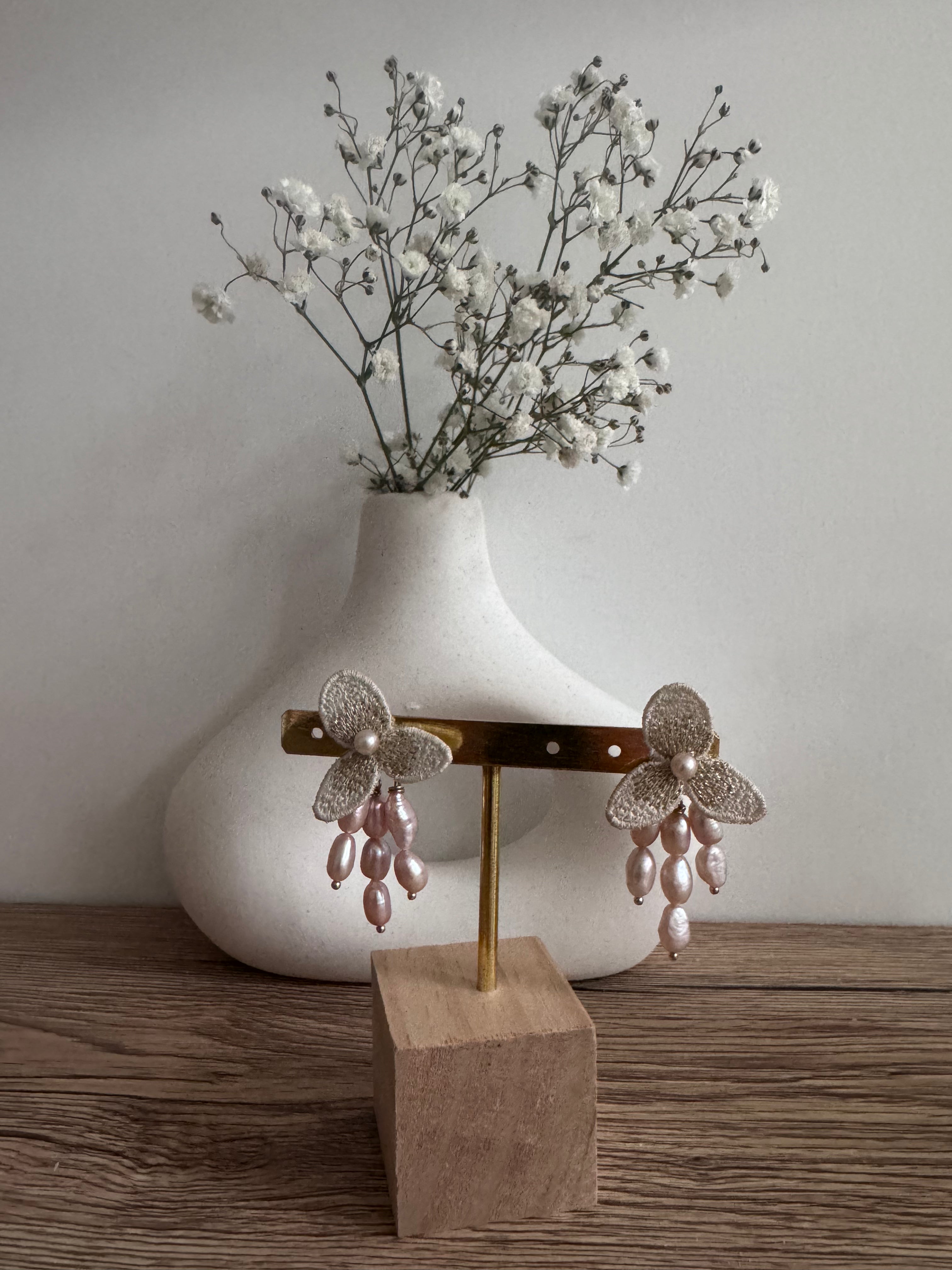 Cassiopeia embroidered earrings