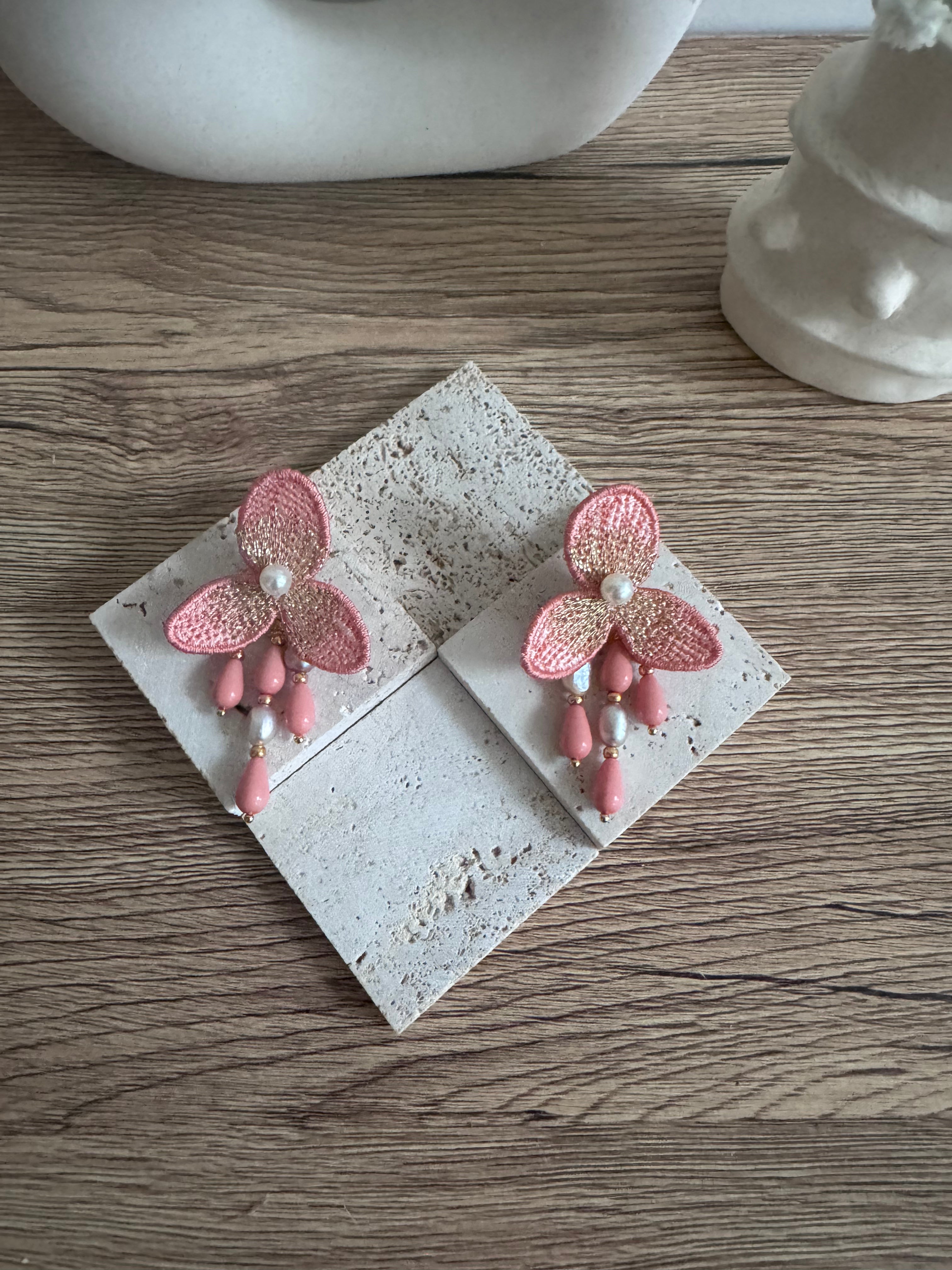 Cassiopeia embroidered earrings