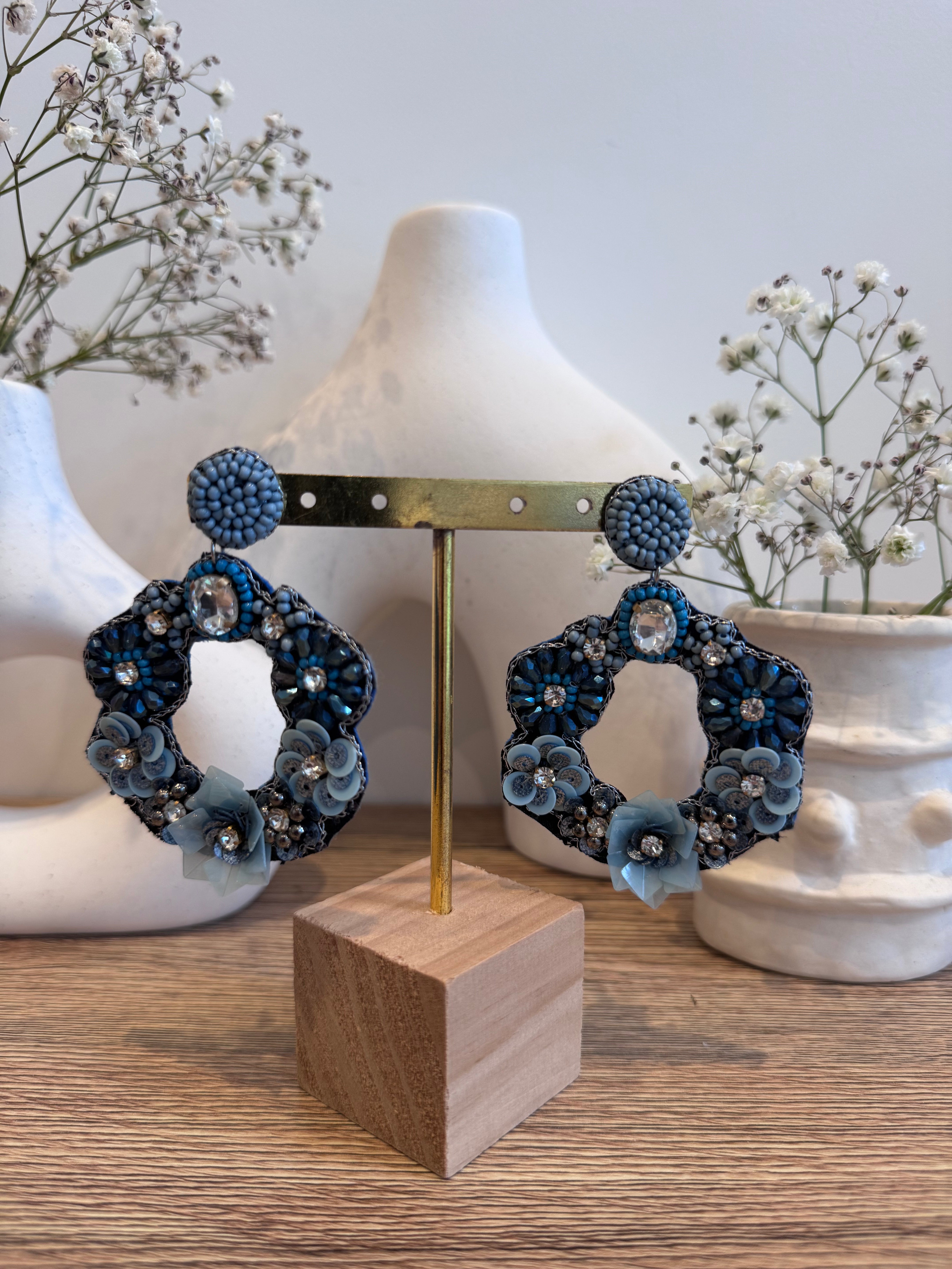 Boucles d'oreilles brodées Perlées FRIDA