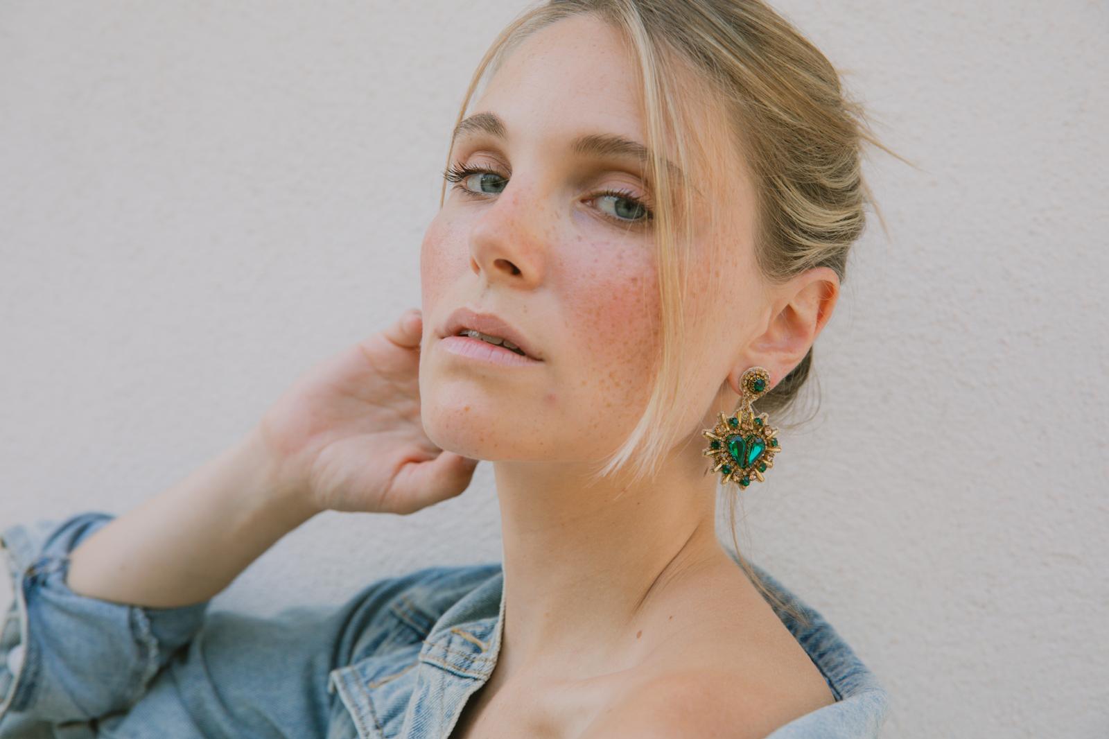 Boucles d'oreilles brodées Théa