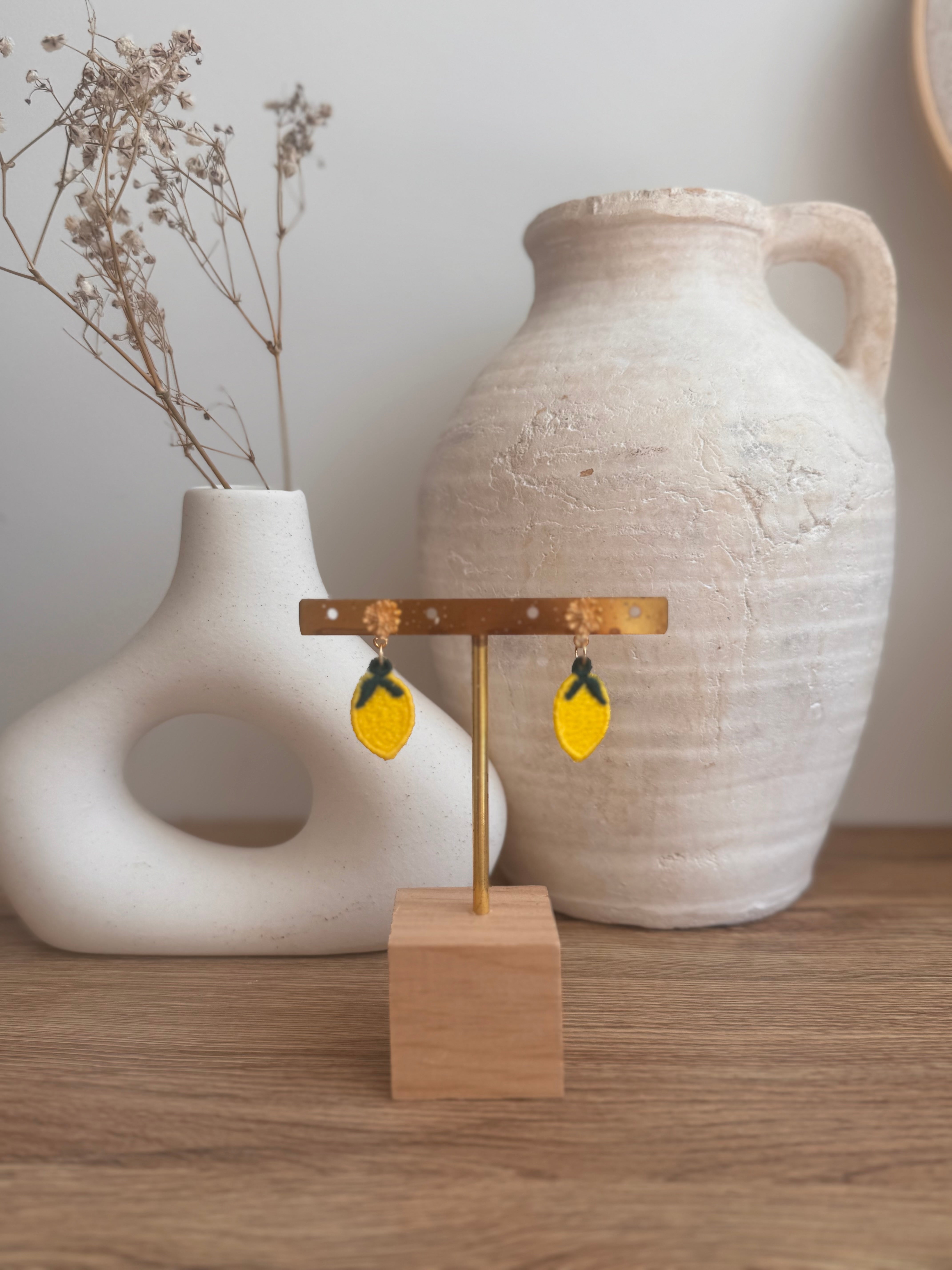 Boucles d'oreilles brodées MINI « Citrons »  pour Petites Filles