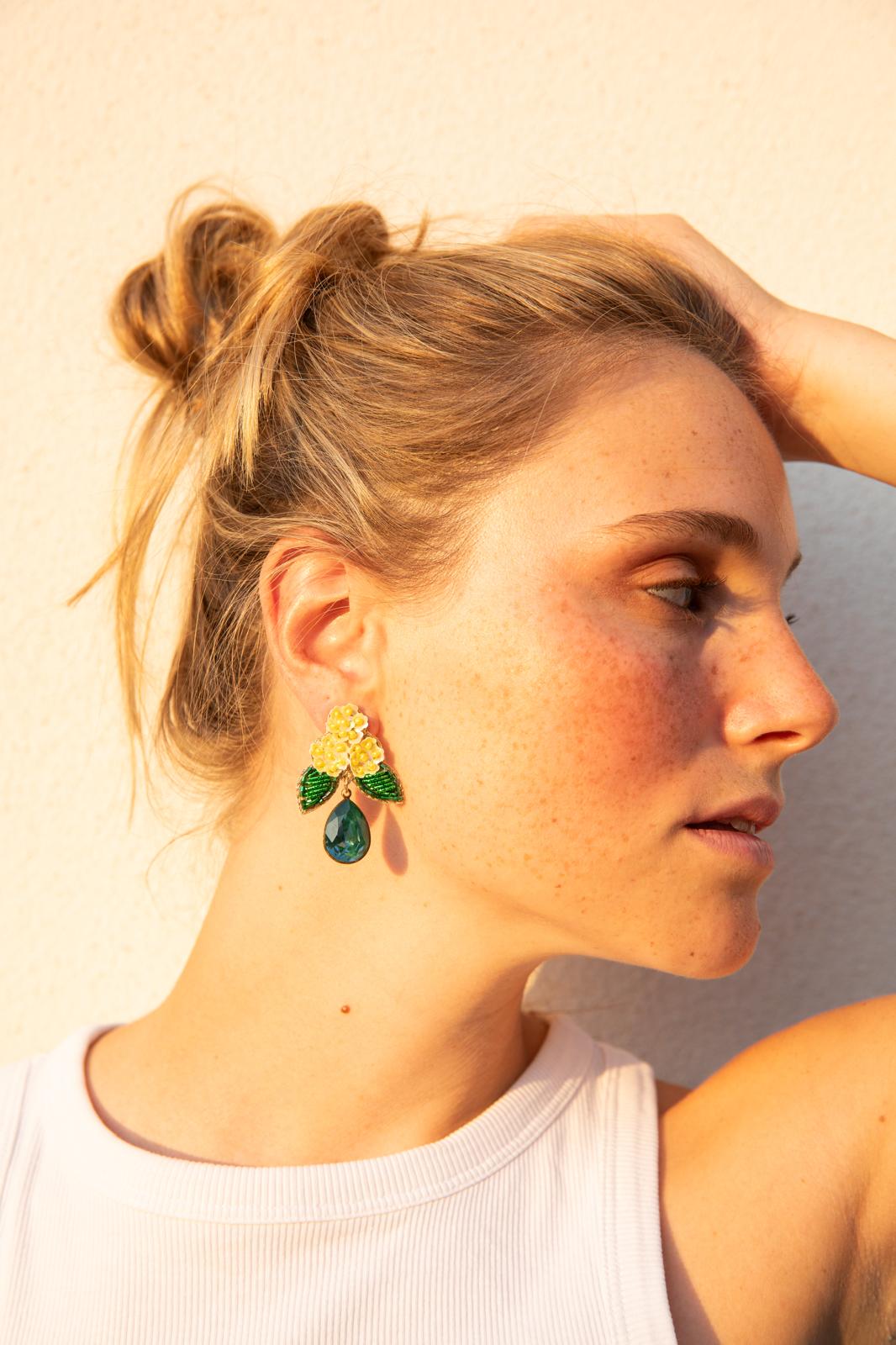 Boucles d'oreilles brodées LYSÉA