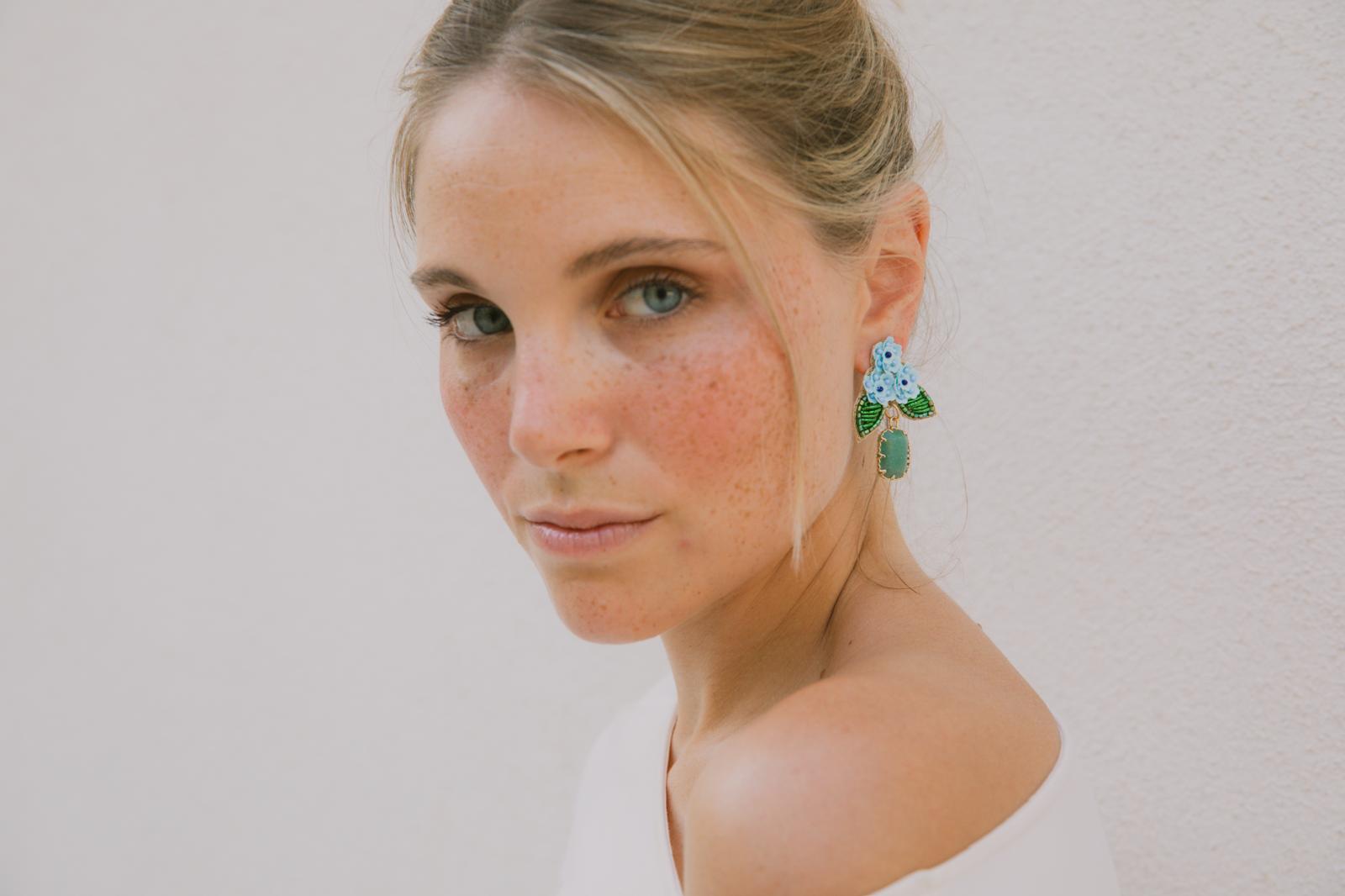Boucles d'oreilles brodées LYSÉA