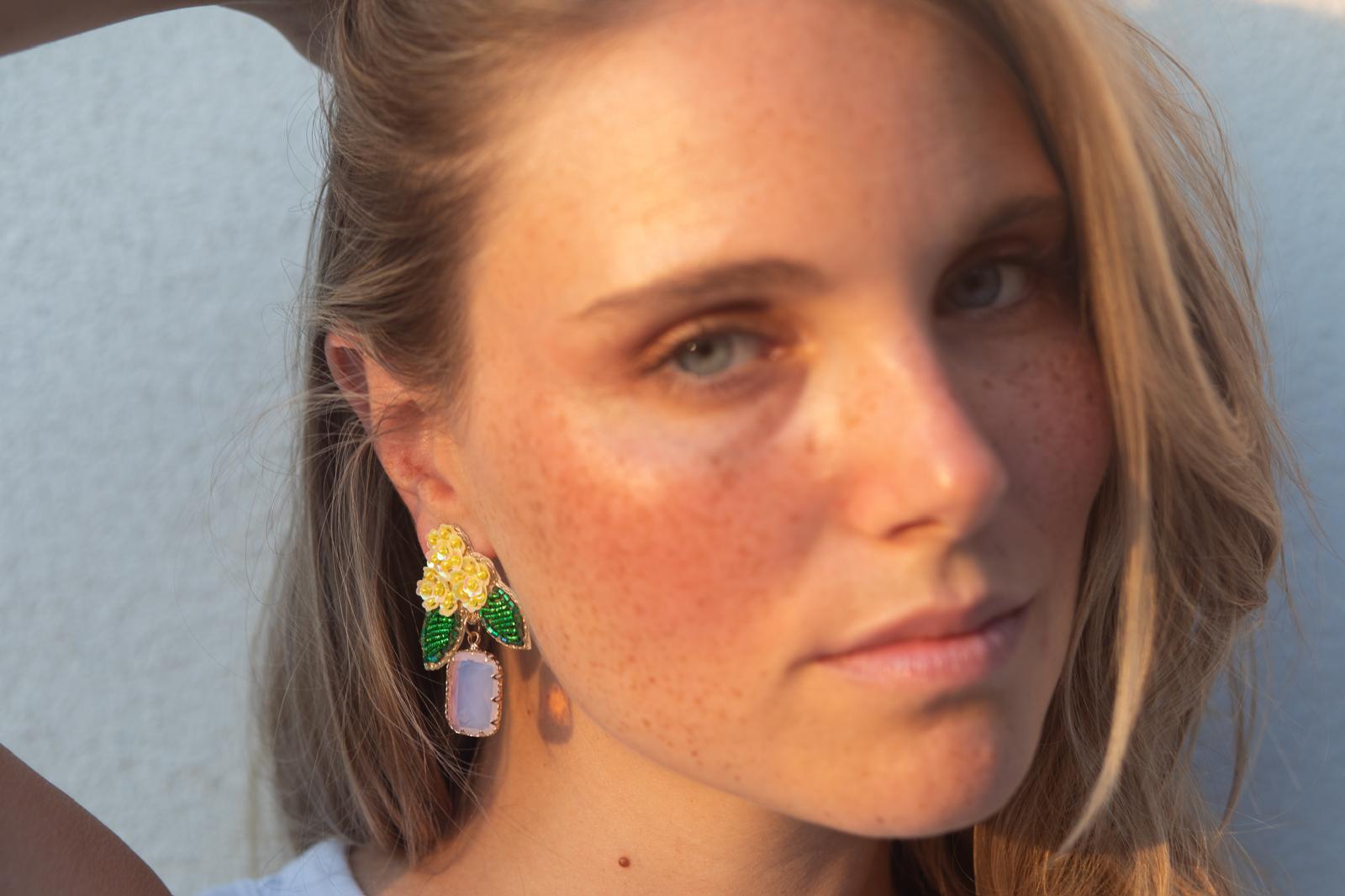 Boucles d'oreilles brodées LYSÉA