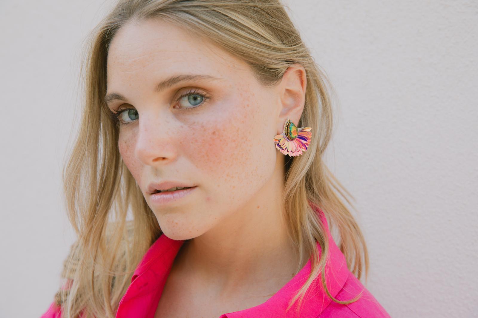 Boucles d'oreilles brodées Perlées ARYA « Irisées »