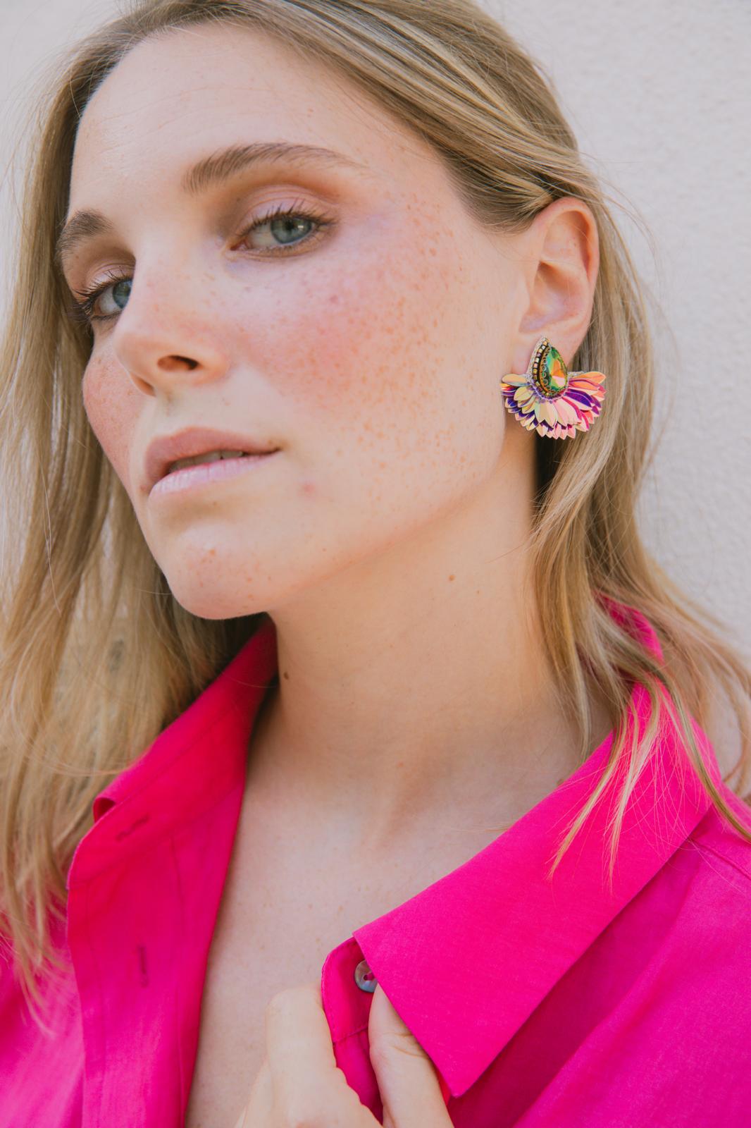 Boucles d'oreilles brodées Perlées ARYA « Irisées »