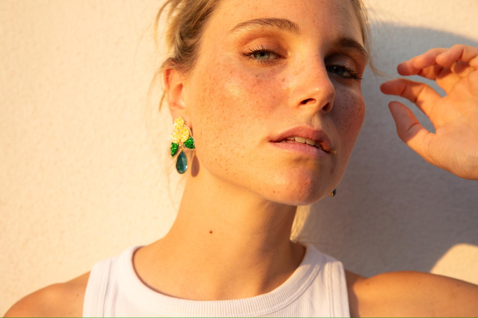 Boucles d'oreilles brodées LYSÉA
