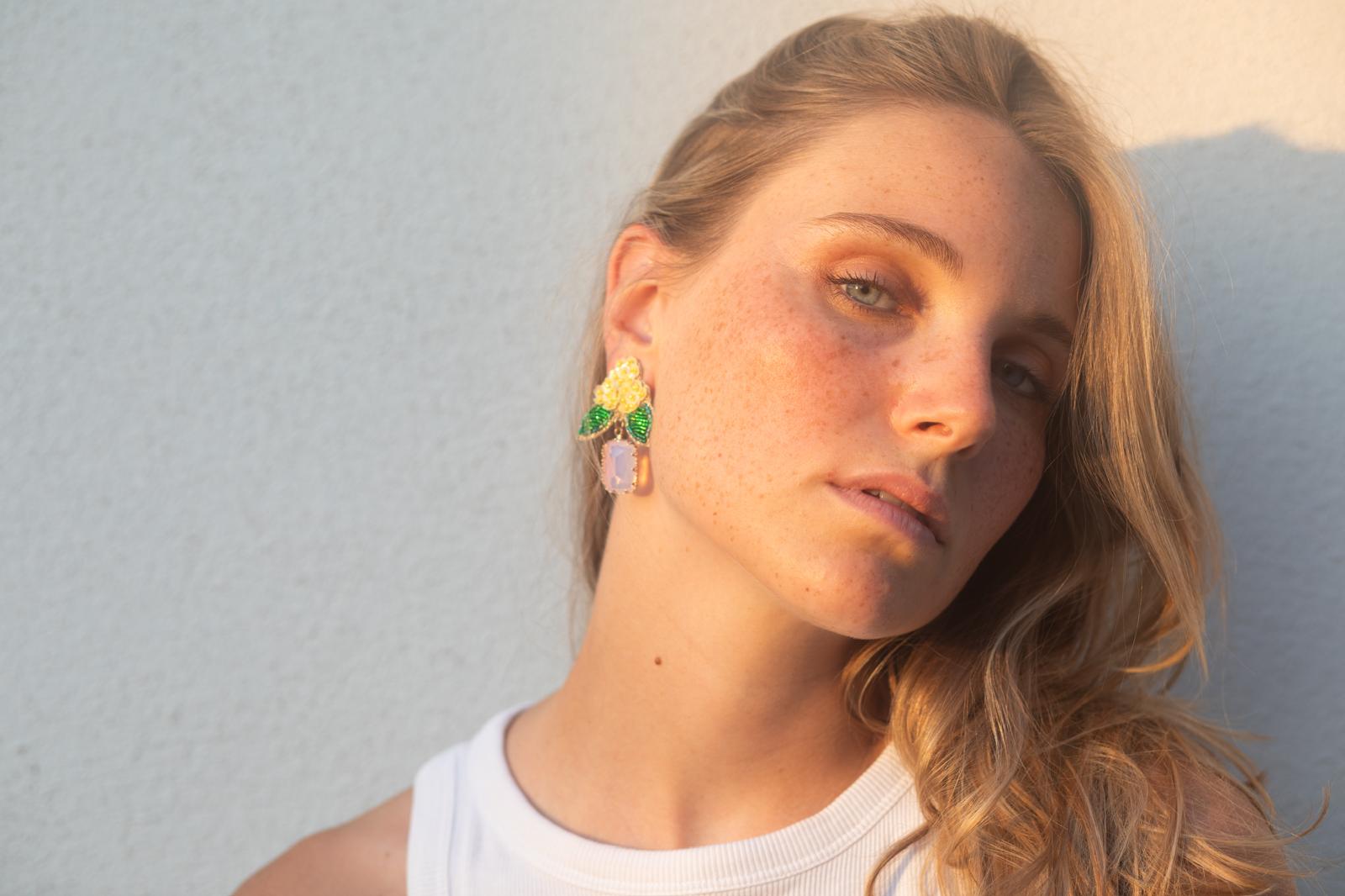 Boucles d'oreilles brodées LYSÉA