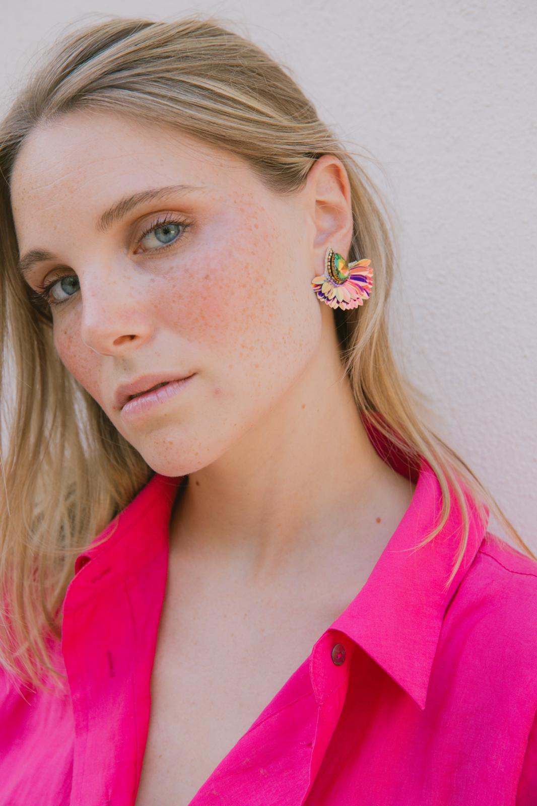 Boucles d'oreilles brodées Perlées ARYA « Irisées »