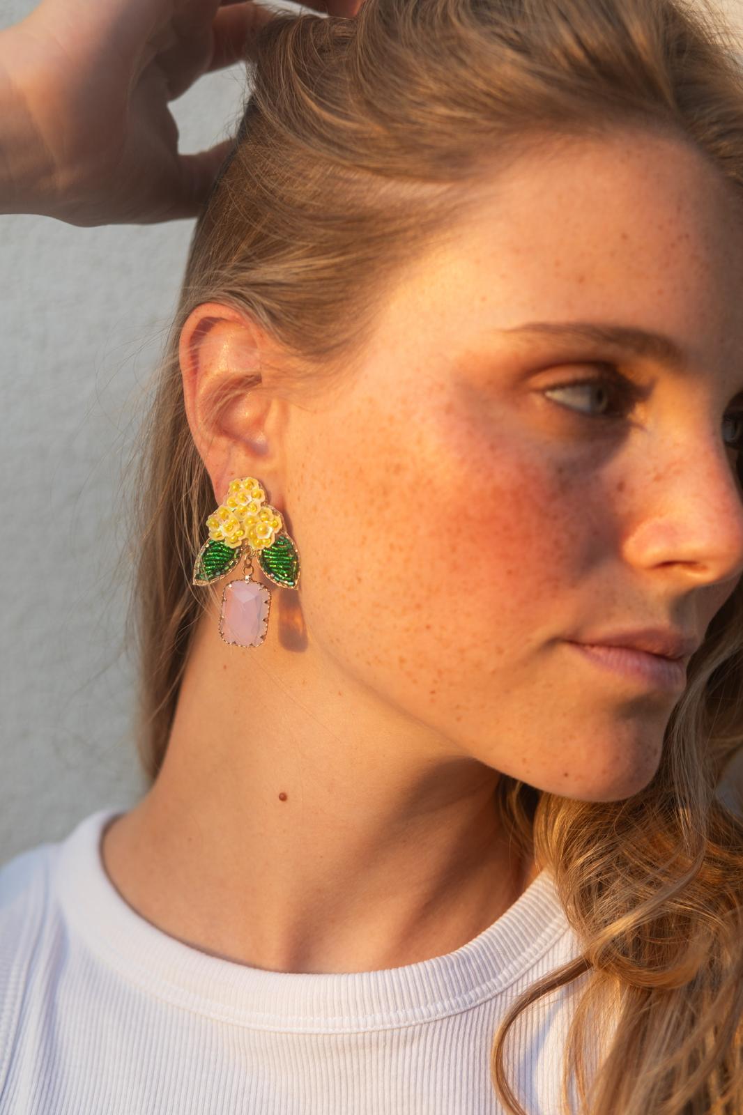 Boucles d'oreilles brodées LYSÉA