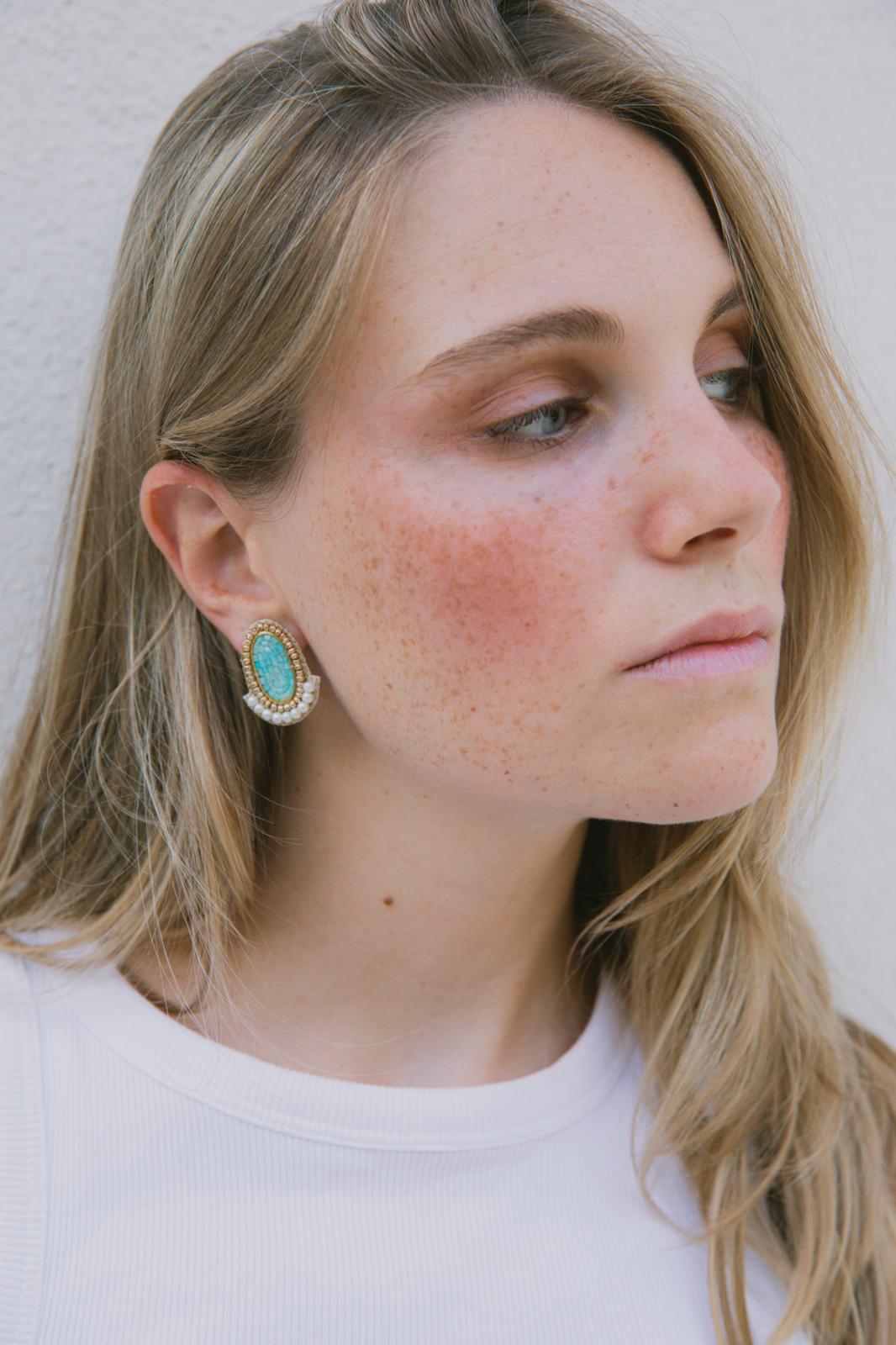 Boucles d'oreilles brodées ONDINE