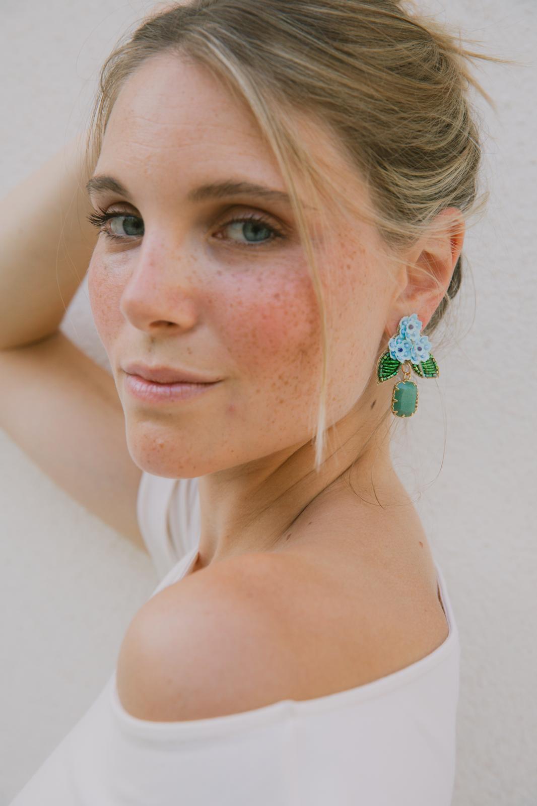 Boucles d'oreilles brodées LYSÉA