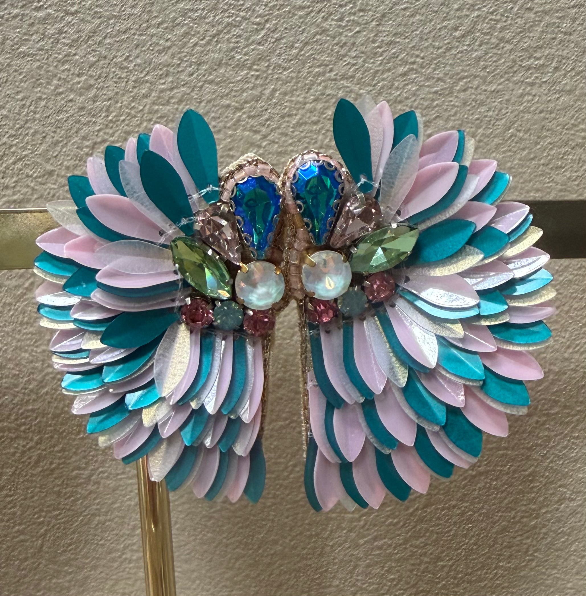 Boucles d'oreilles brodées ISÉE