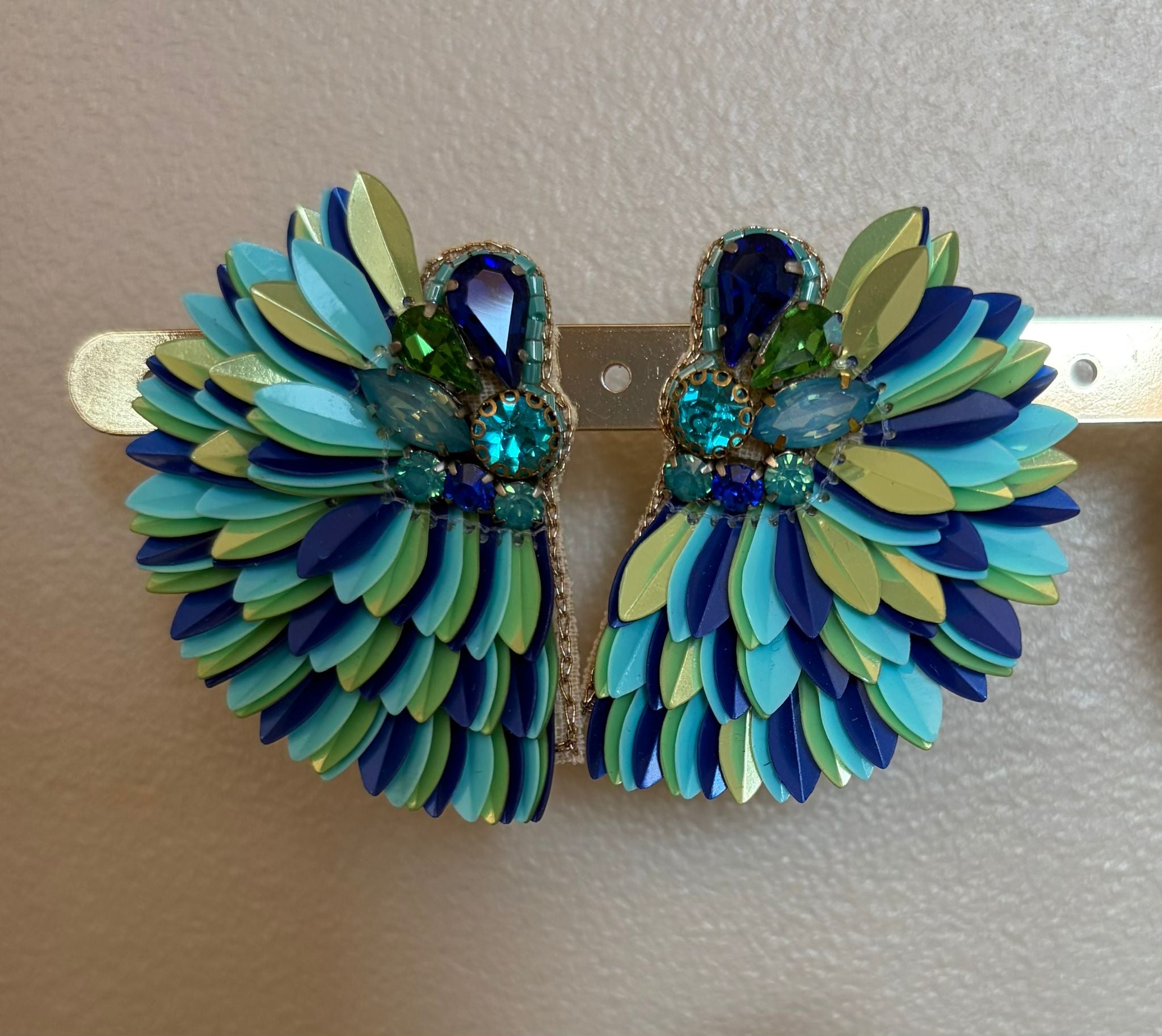 Boucles d'oreilles brodées ISÉE