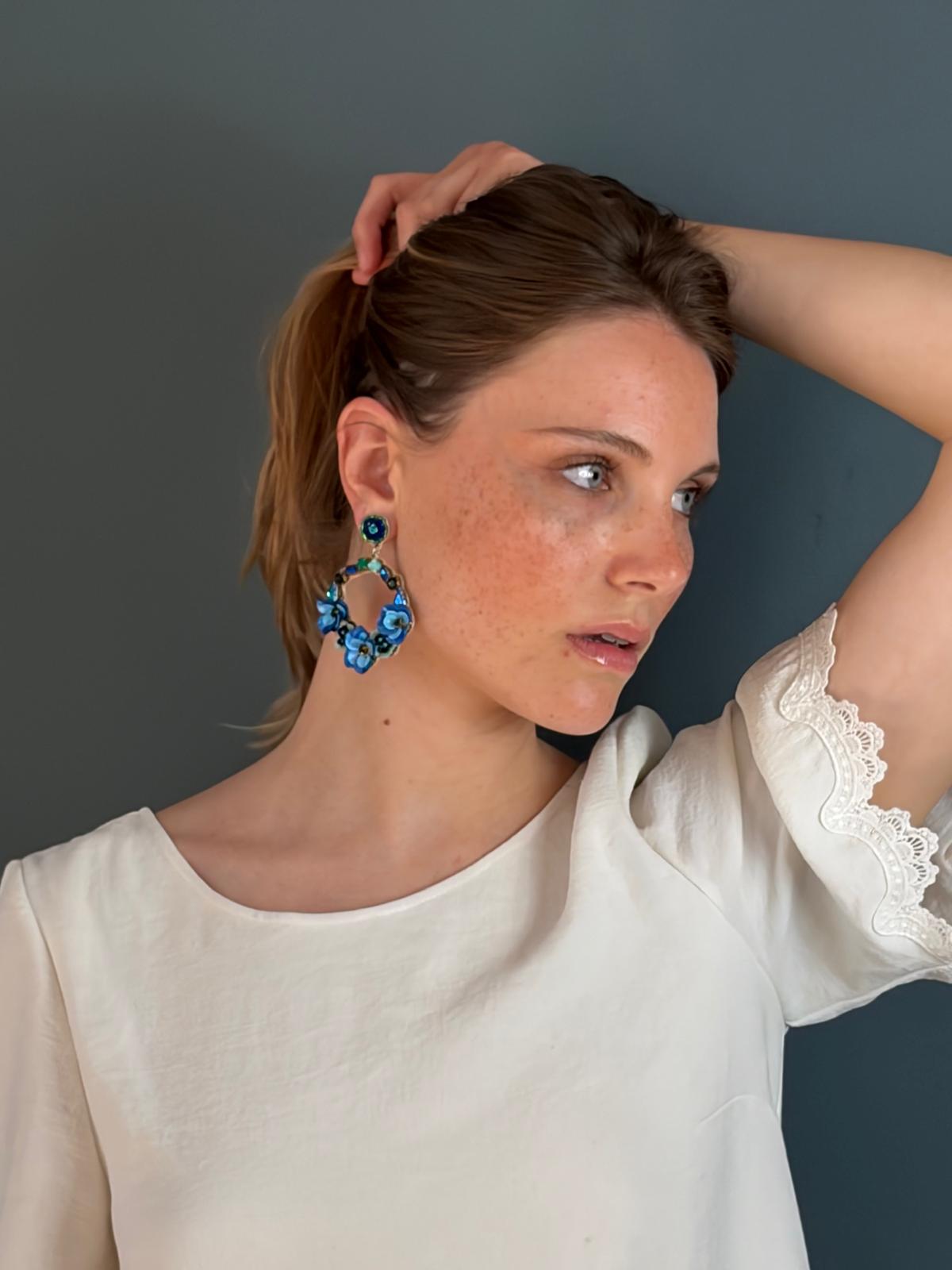 Cassiopeia embroidered earrings