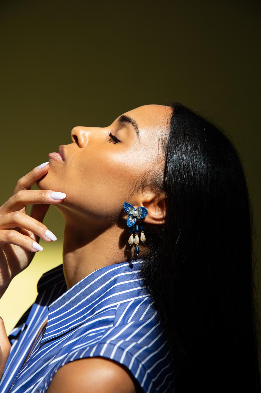 Boucles d'oreilles brodées perlées : POEHERE Perlée