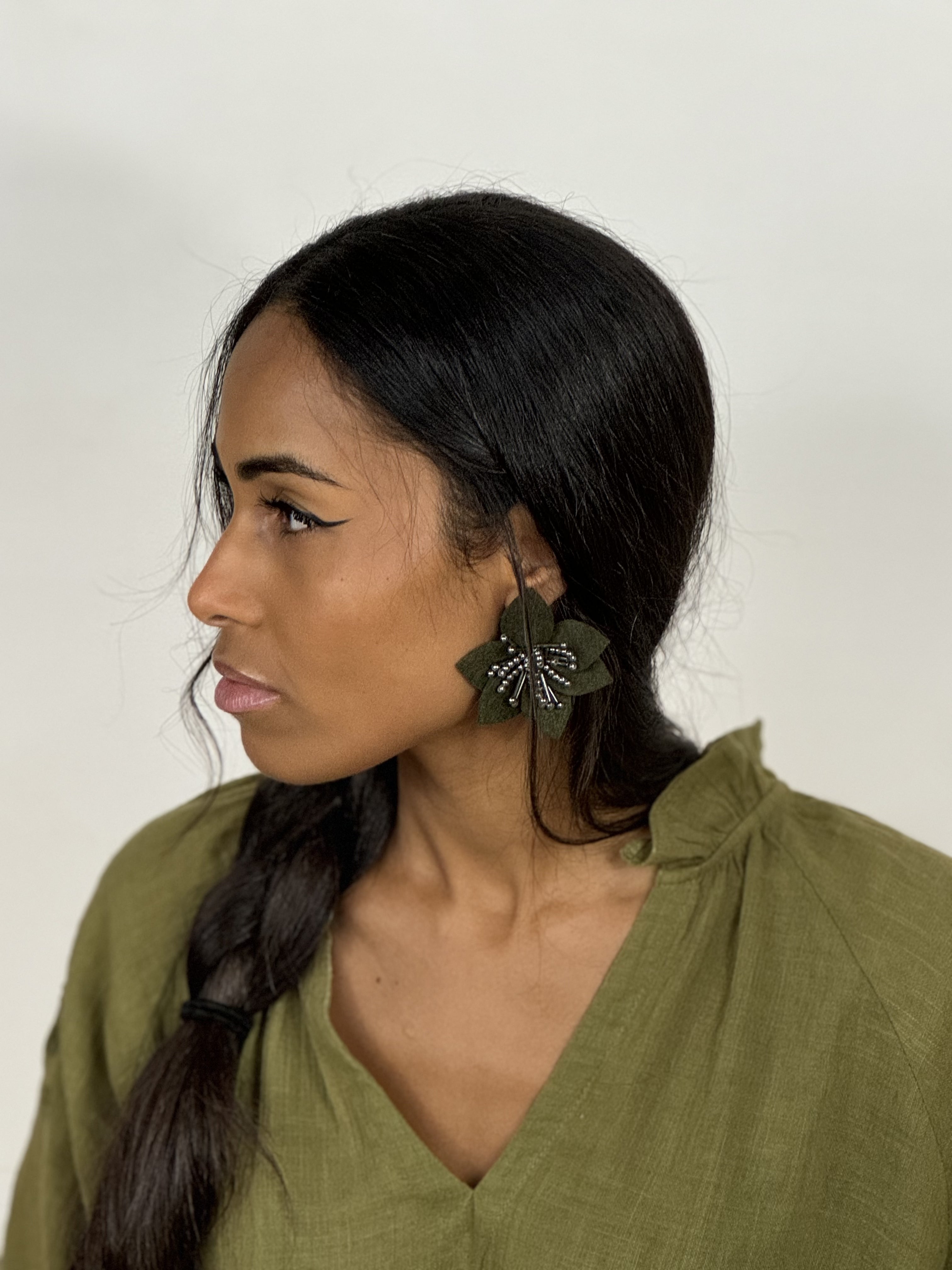 Cassiopeia embroidered earrings